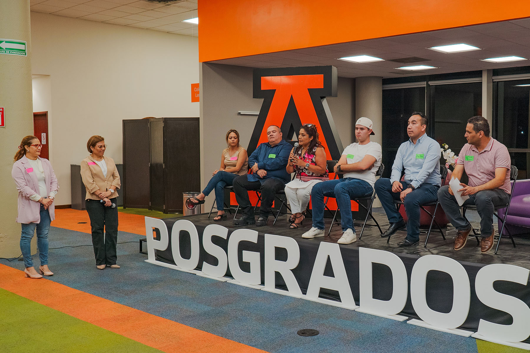 30 / 33 - Coffee Connect: Exclusivo para Alumnos de Posgrados y Educación Continua