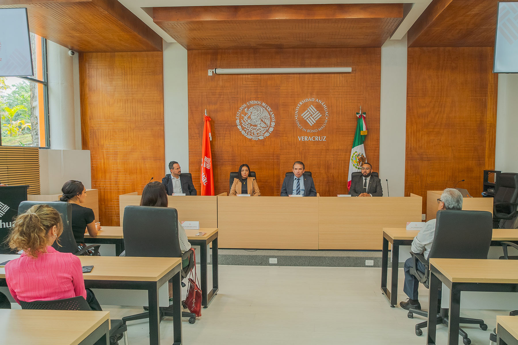 8 / 17 - Firma de Convenio de Colaboración con el Colegio de Arquitectos Córdoba y Orizaba