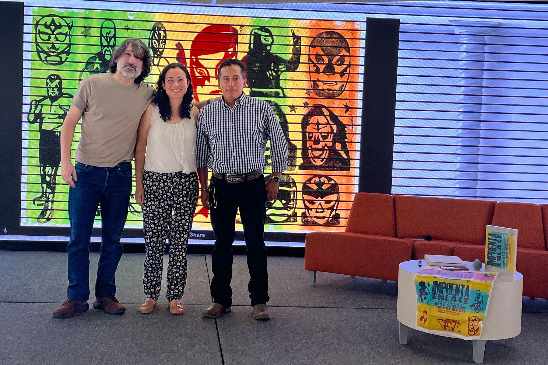 5 / 11 - Presentación del Libro Imprenta Enlace: Carteles de Tradición Tipográfica Mexicana