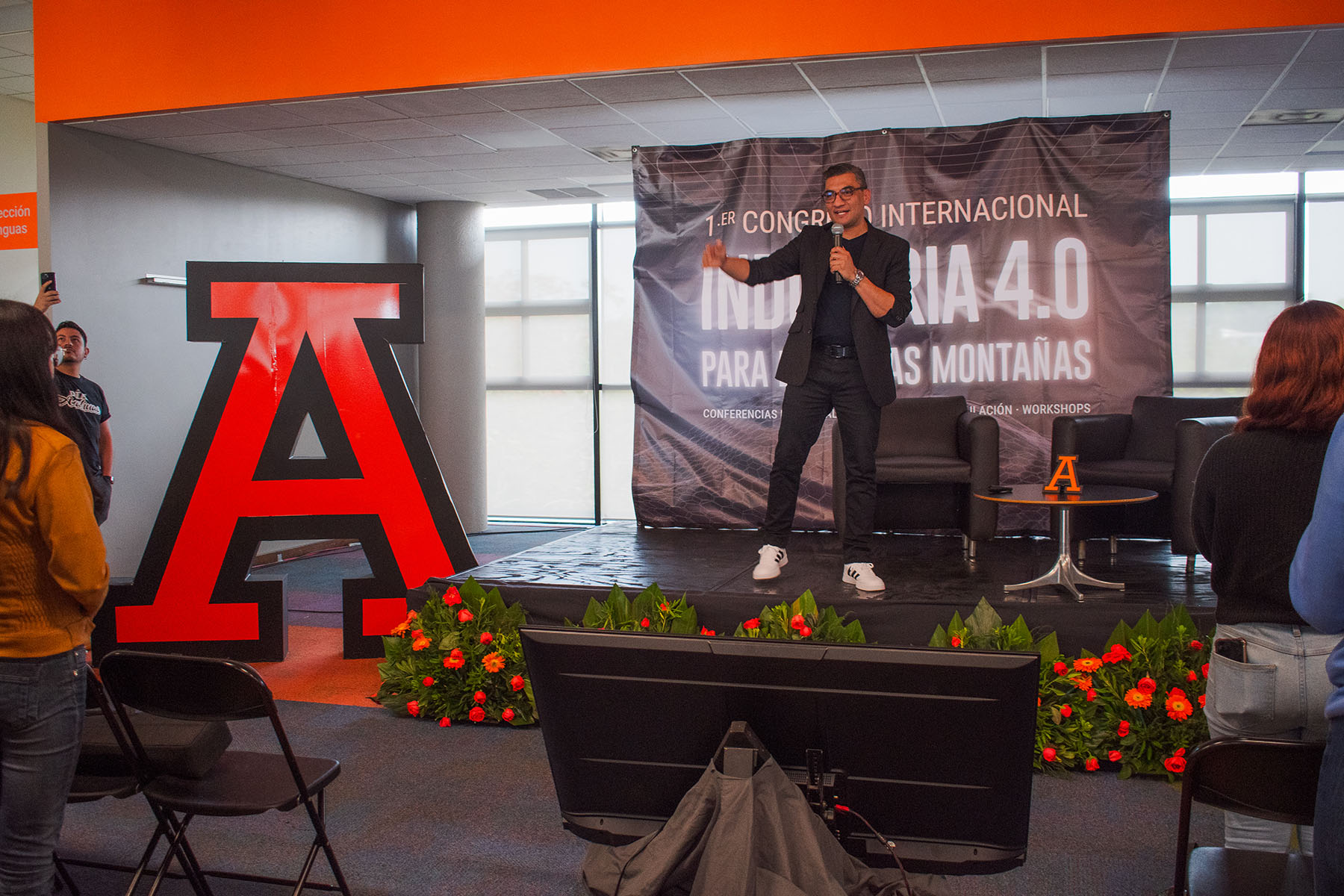 29 / 38 - Éxito Rotundo del 1er Congreso Internacional Industria 4.0