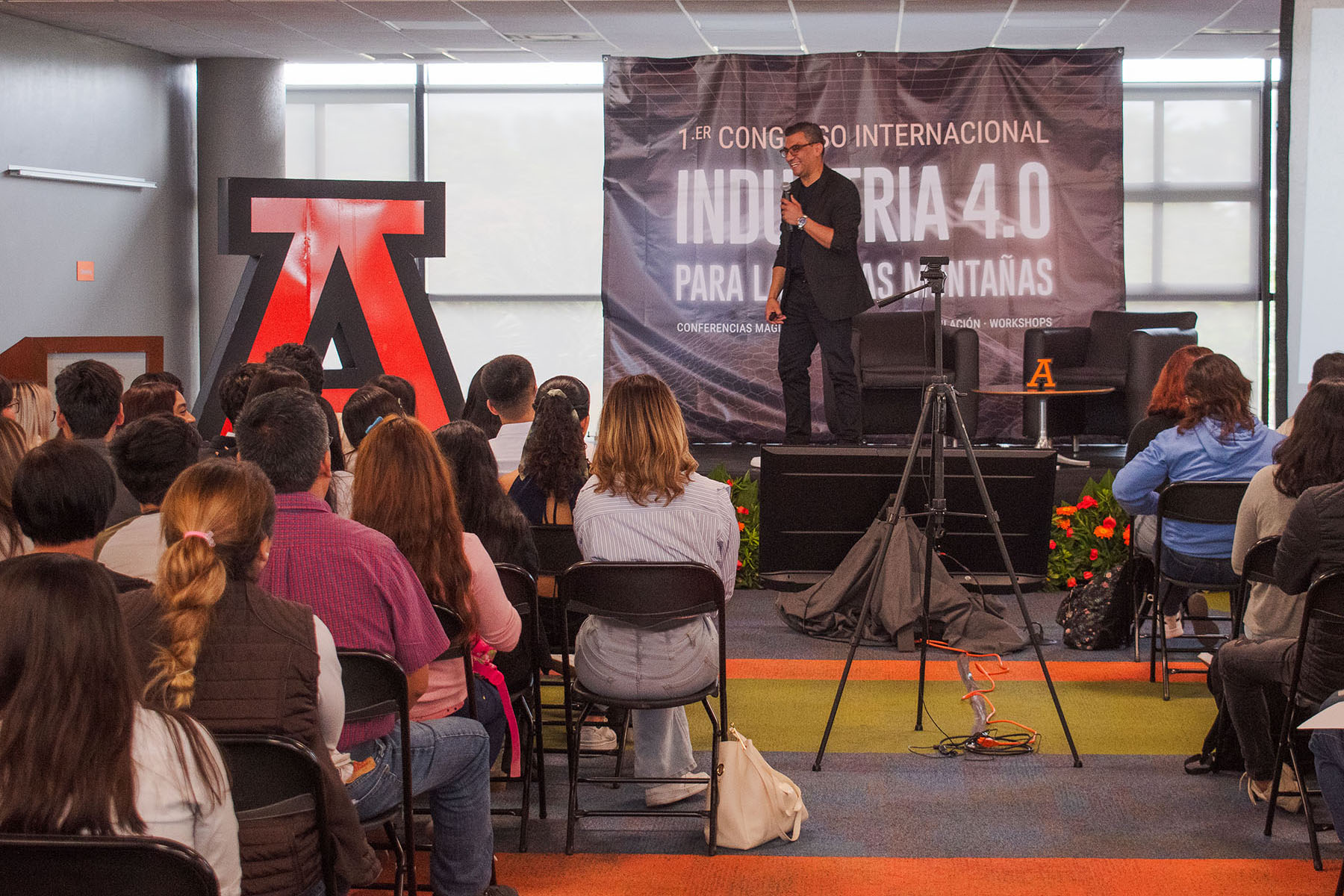 30 / 38 - Éxito Rotundo del 1er Congreso Internacional Industria 4.0