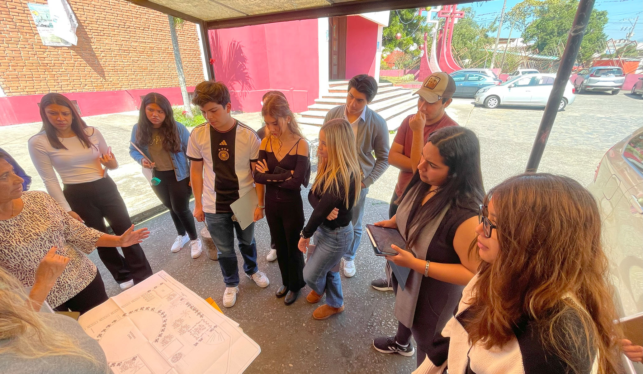 2 / 18 - Alumnos de Segundo Semestre de Arquitectura Desarrollan Proyecto en San Nicolás