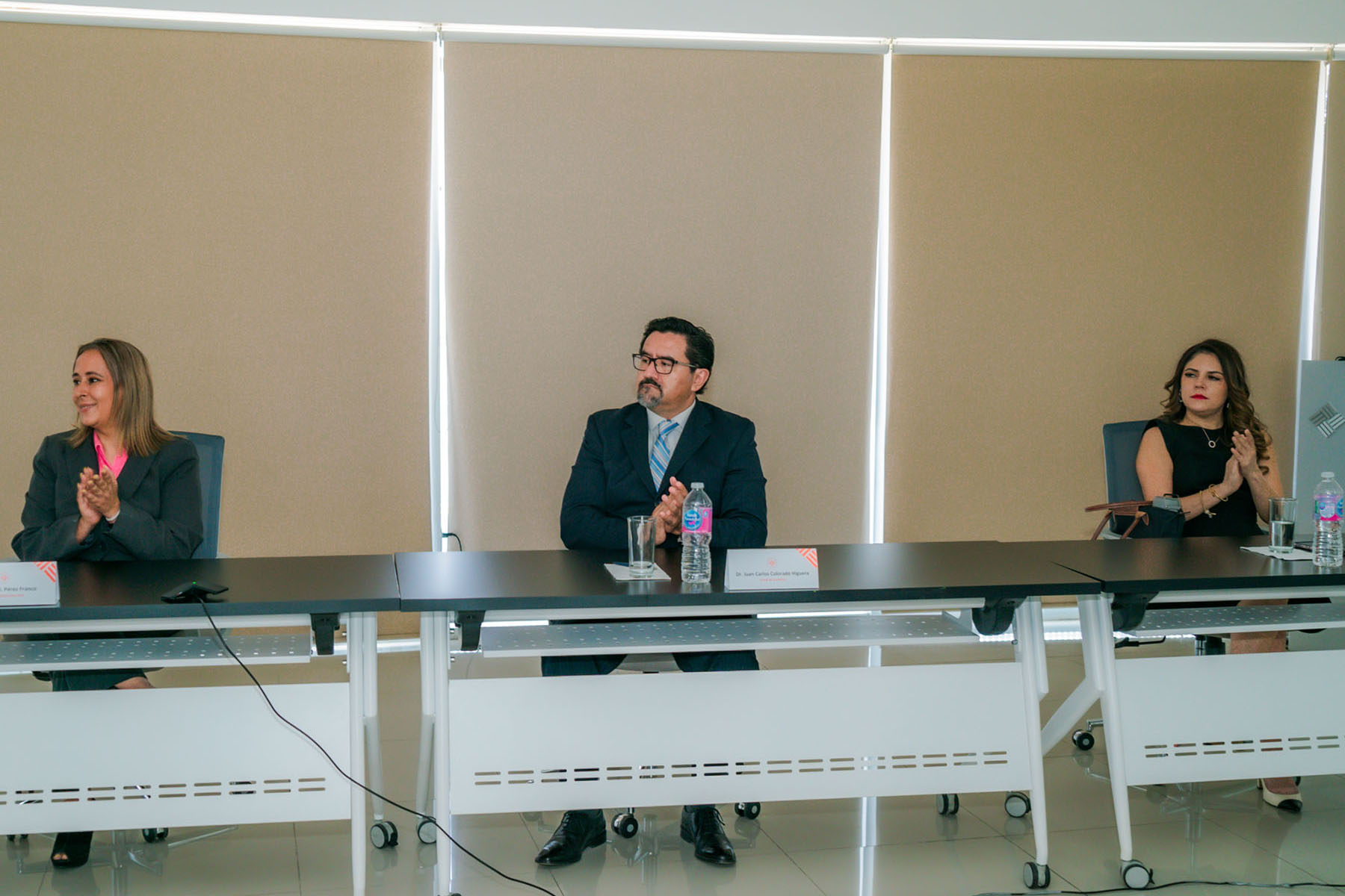 8 / 25 - Instauración del Comité Académico de Investigación