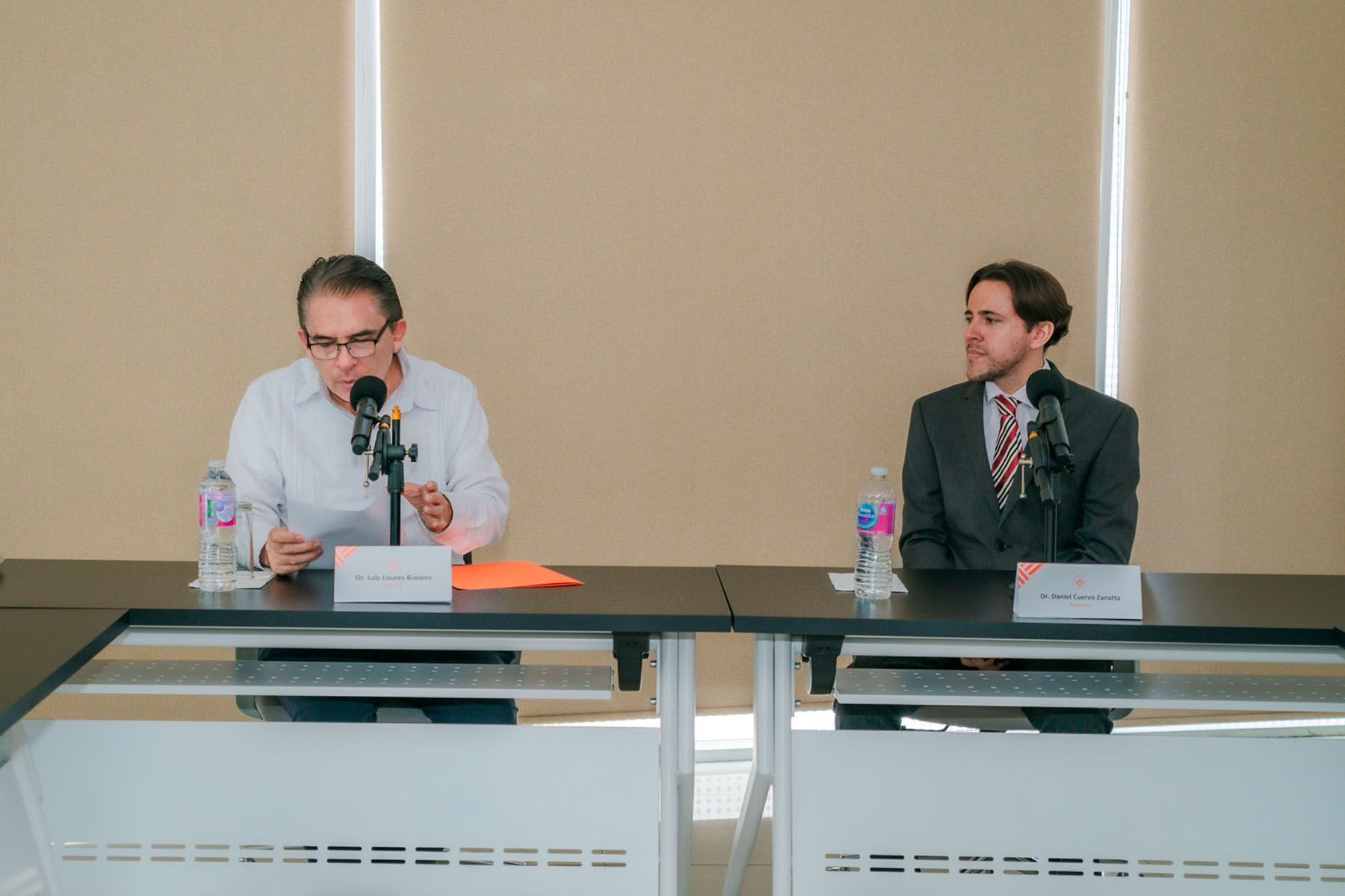 9 / 25 - Instauración del Comité Académico de Investigación