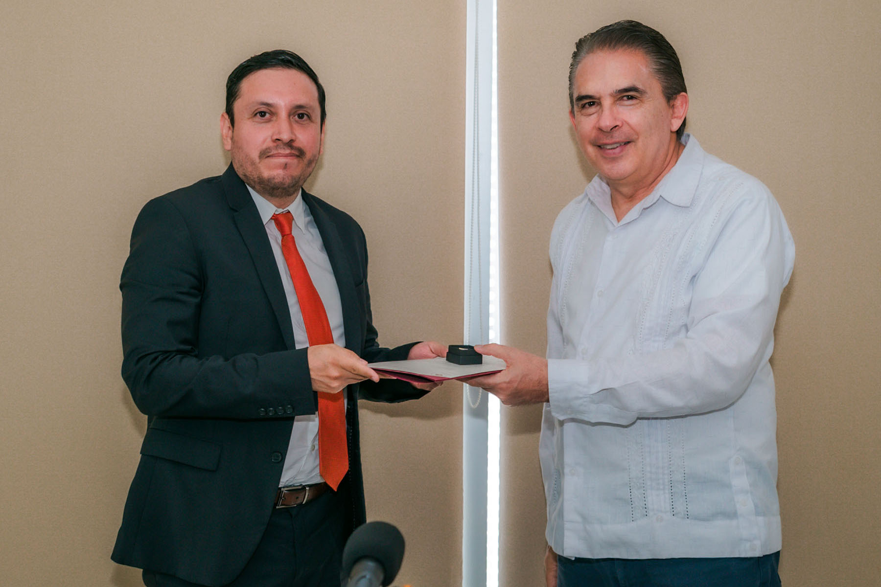 15 / 25 - Instauración del Comité Académico de Investigación