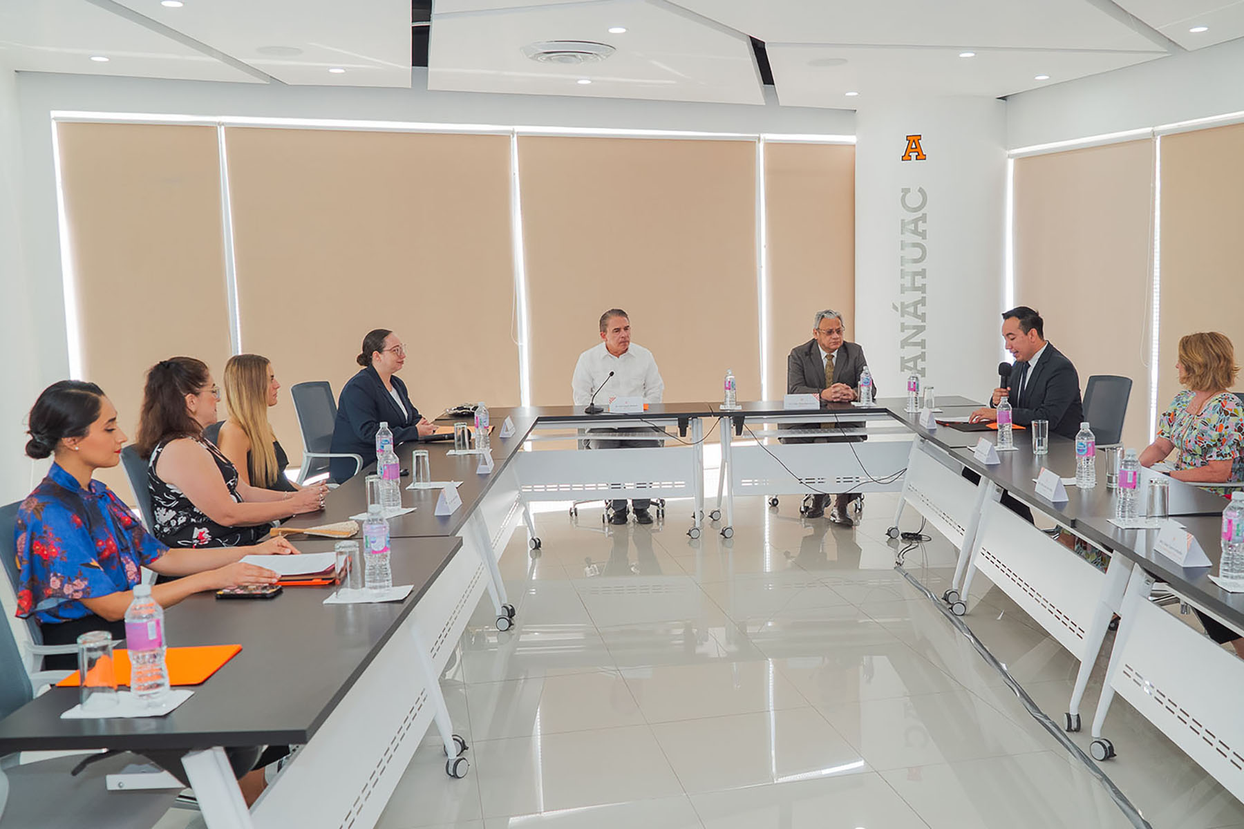 1 / 27 - Instauración del Consejo Consultivo Académico de la Escuela de Psicología