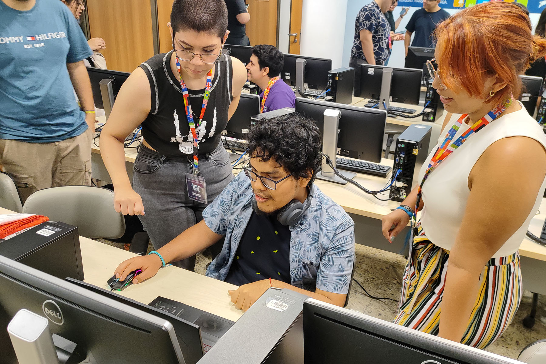 8 / 10 - Alumnas de Animación Digital Participan en la Game Jam Plus en Río de Janeiro Brasil