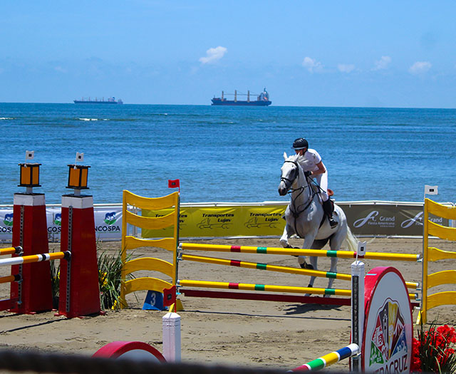 Participación del Centro Ecuestre Anáhuac en la Copa Hípica La Playa 2024