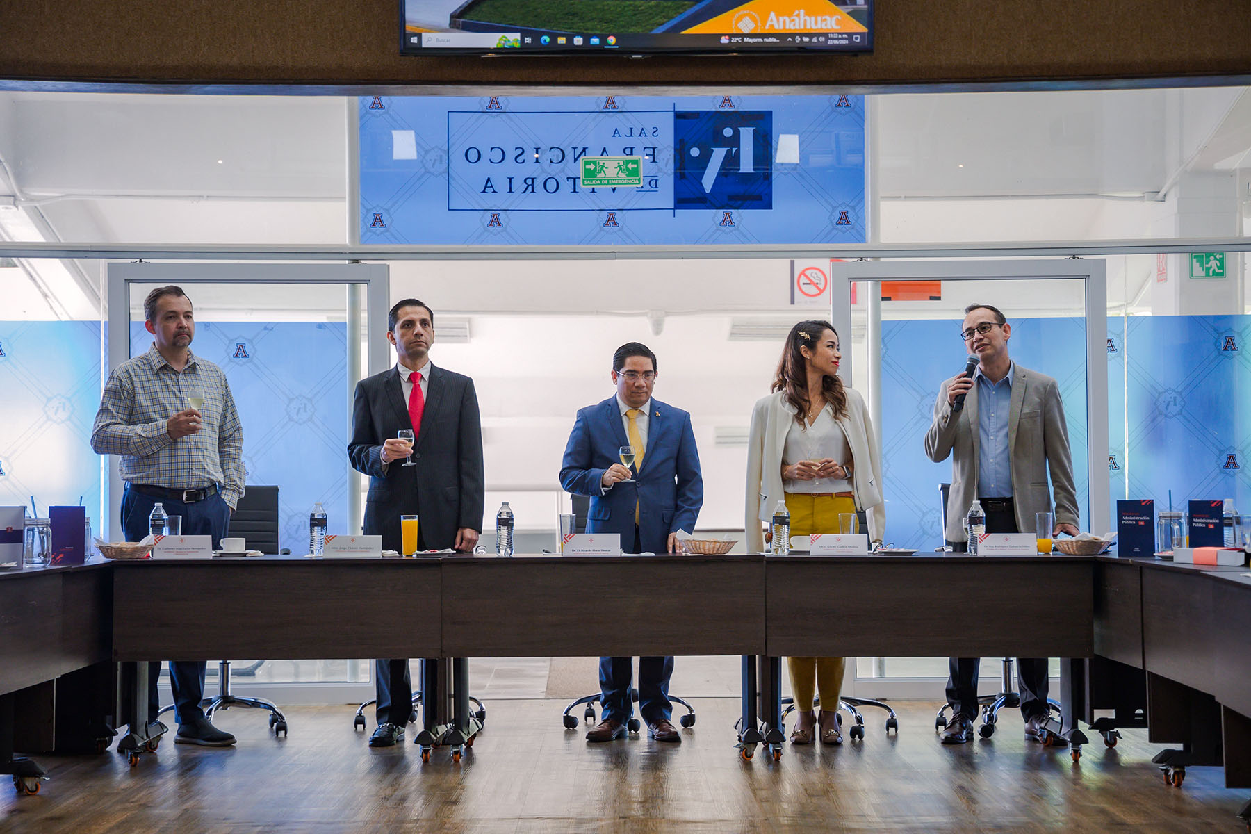 31 / 52 - La Meta Está Cerca: Clausura de la Maestría en Administración Pública y la Maestría en Comunicación y Mercadotecnia