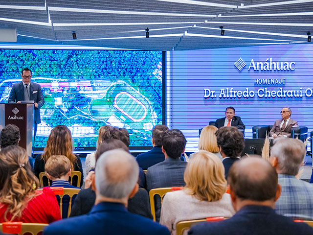 Homenaje al Dr. Alfredo Chedraui Obeso, Presidente Fundador y Vitalicio de Nuestra Universidad