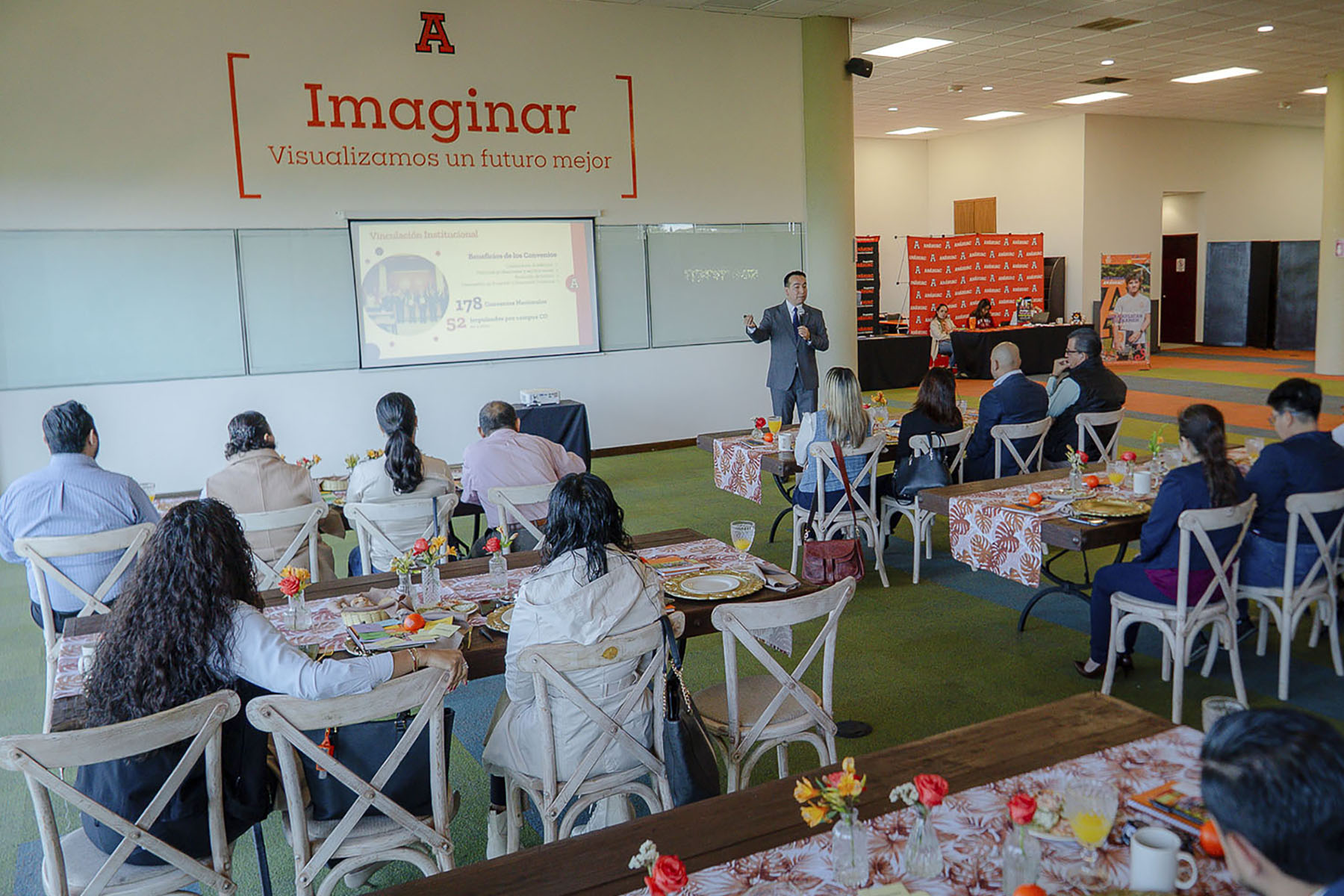 2 / 41 - 3er Encuentro Anual de Líderes del Talento Humano