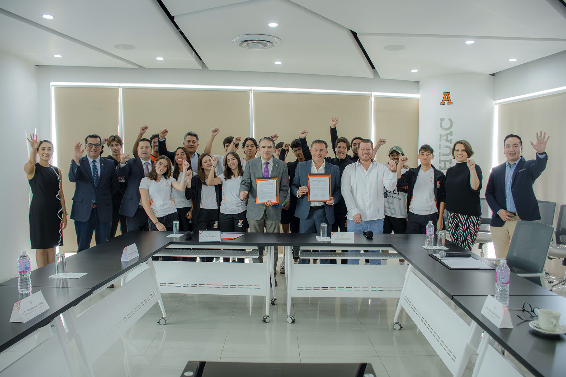 23 / 36 - Firma de Convenio de Colaboración con Club Campestre Cordobés