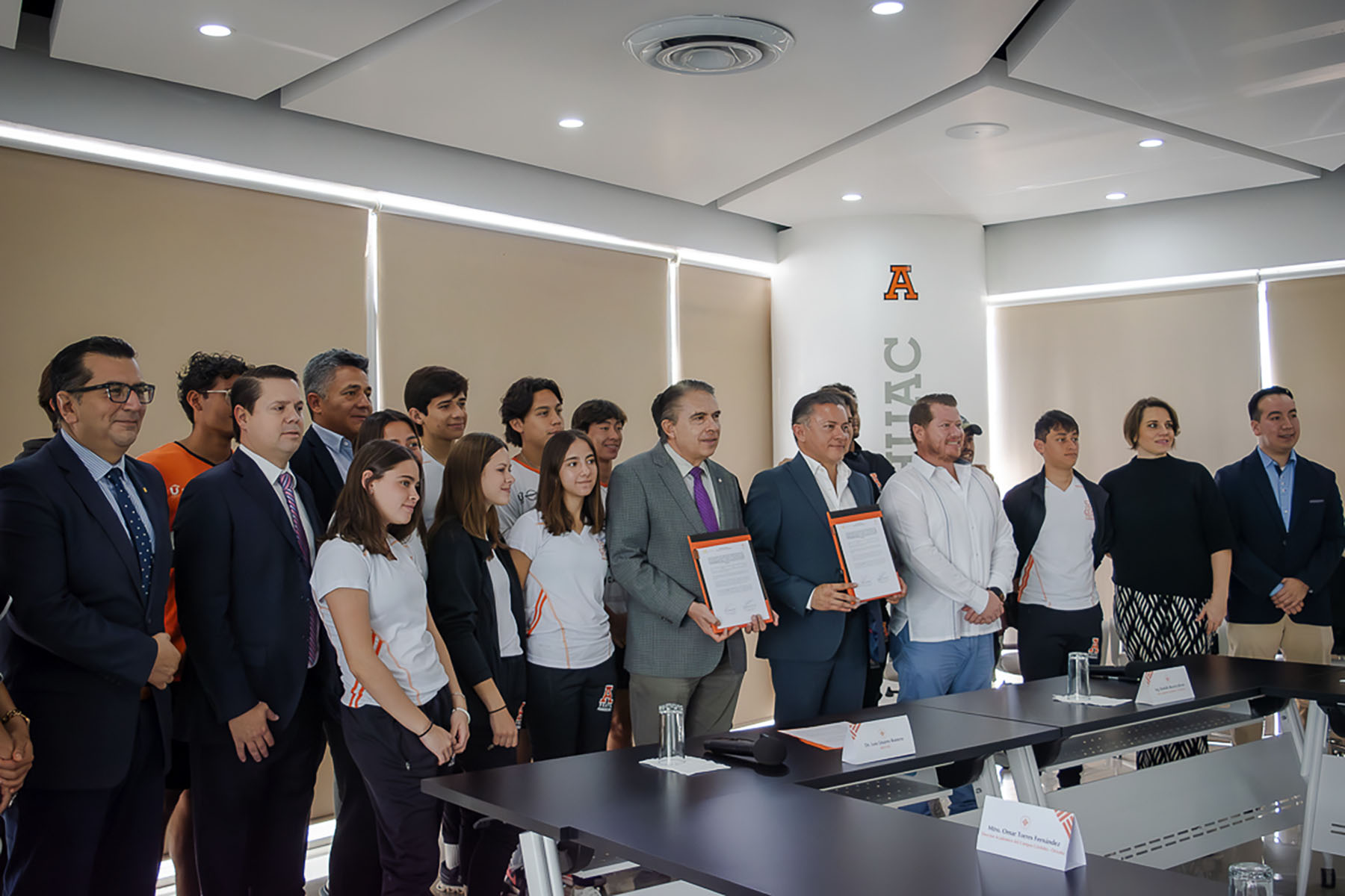 31 / 36 - Firma de Convenio de Colaboración con Club Campestre Cordobés