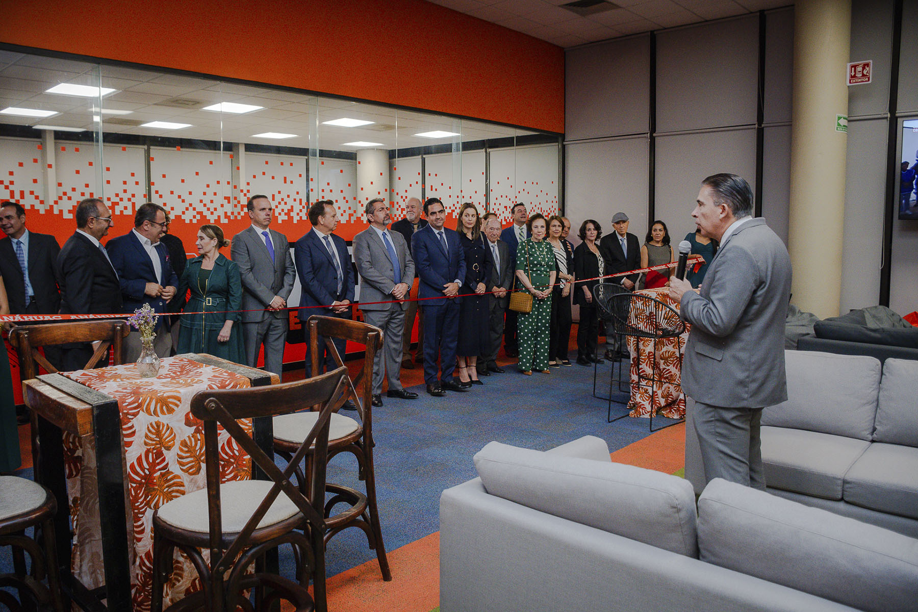 16 / 50 - Inauguración del ID Center