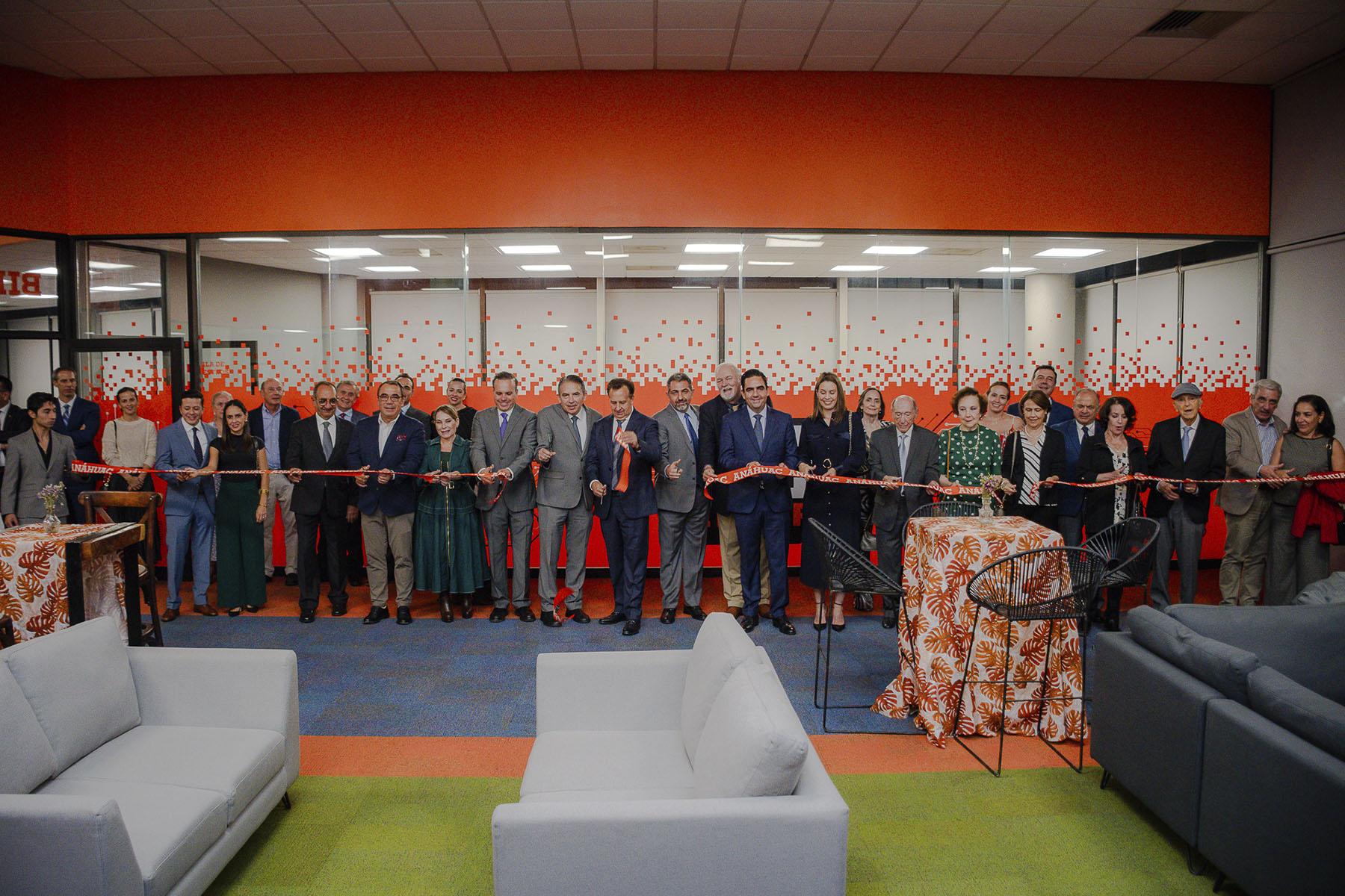 19 / 50 - Inauguración del ID Center