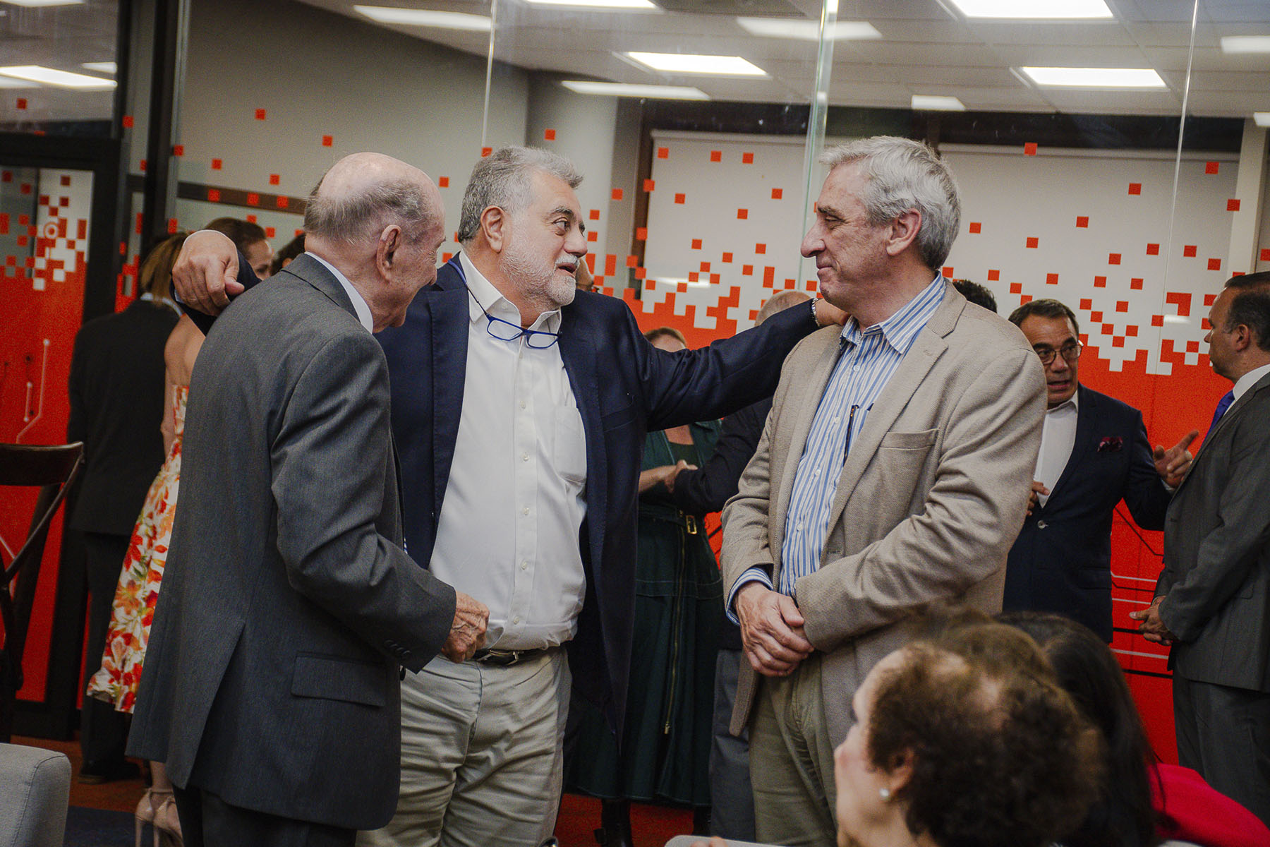 22 / 50 - Inauguración del ID Center