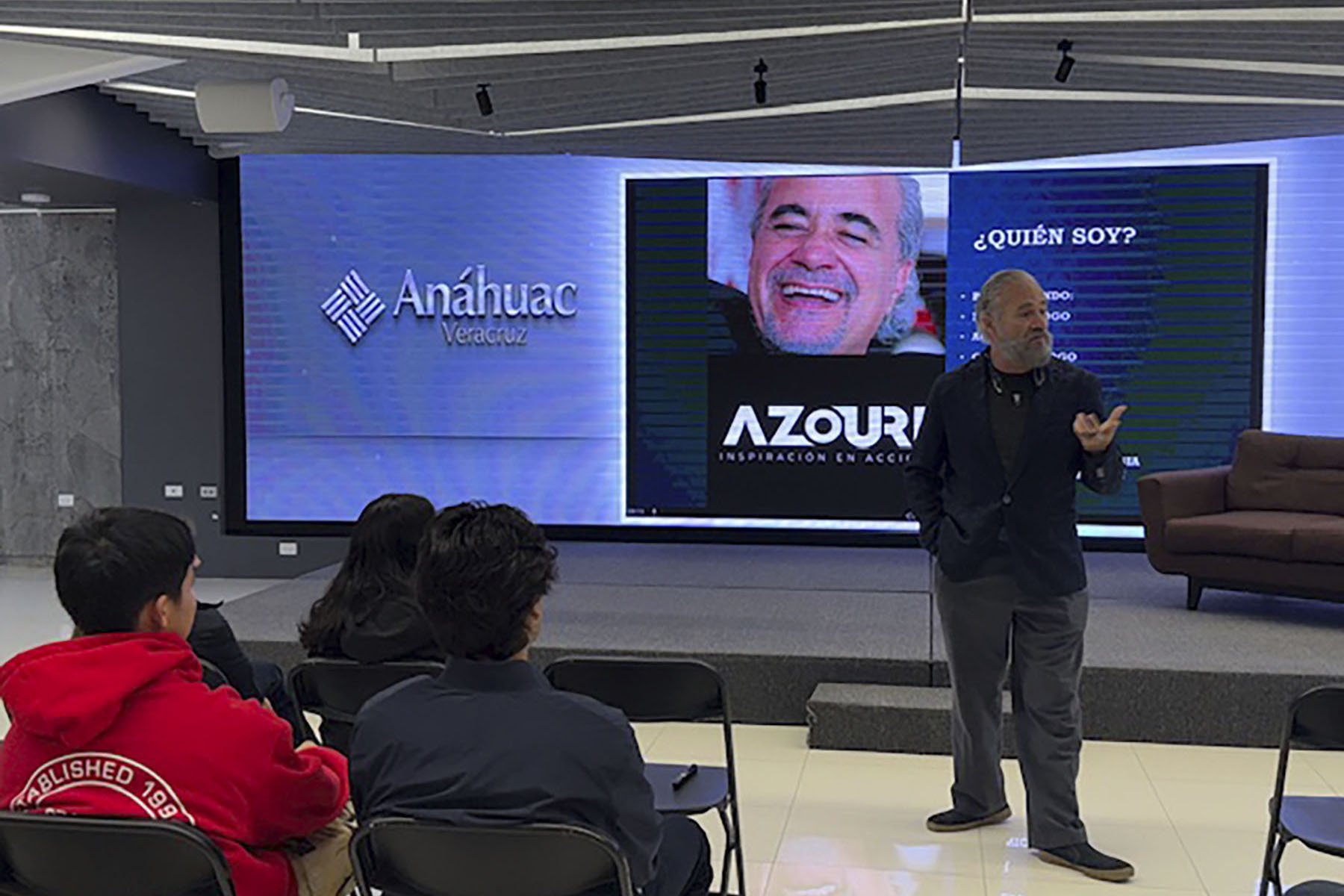 1 / 18 - Innova Challenge 2025: Rugiendo Con Ideas Innovadoras