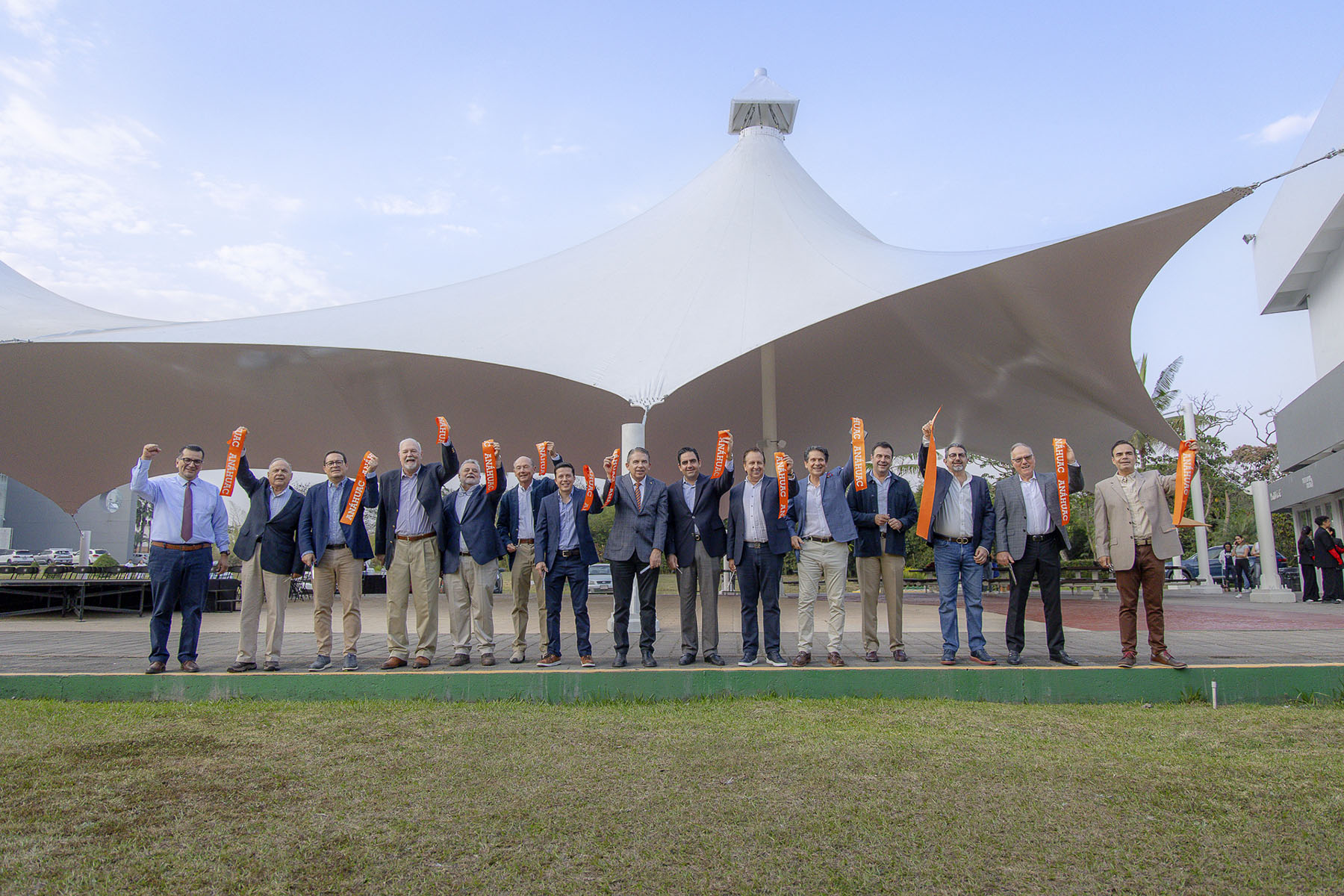 5 / 20 - Inauguración de la Velaria en la Explanada Universitaria