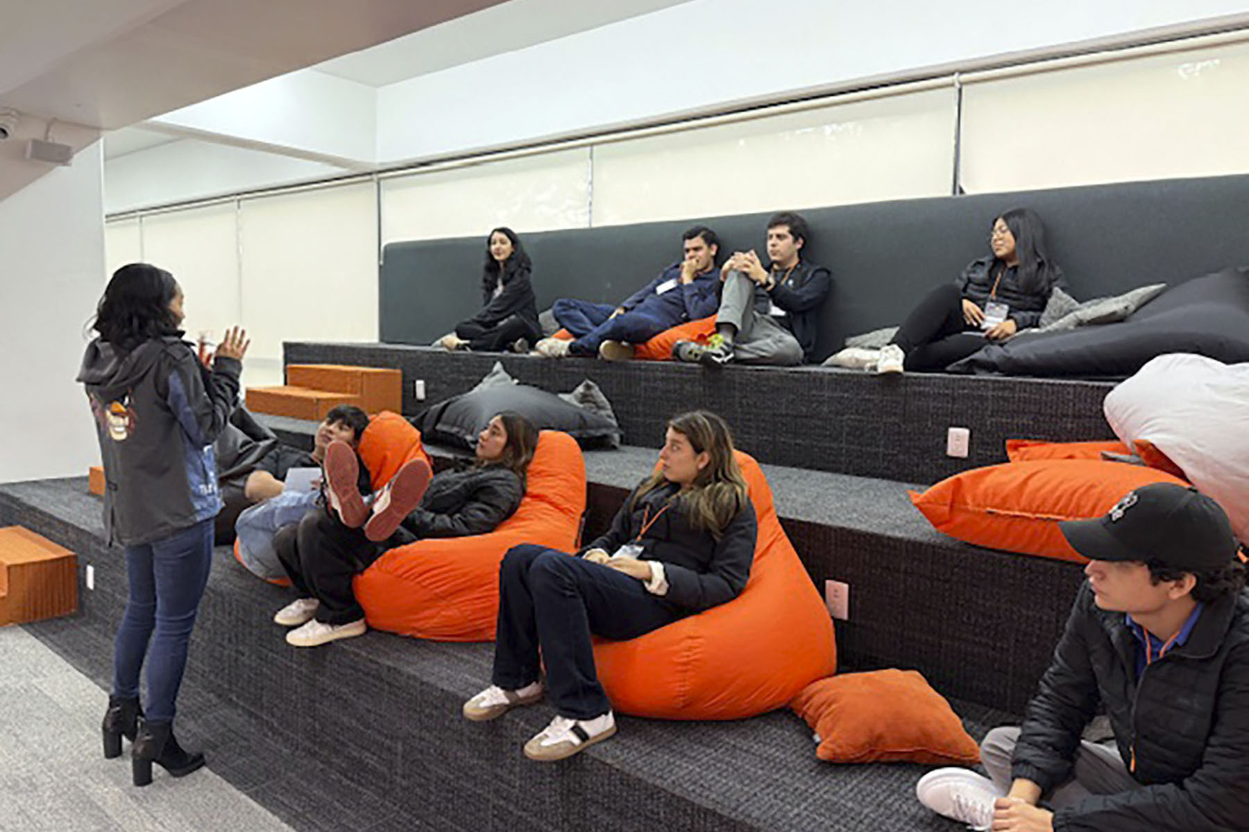 7 / 18 - Innova Challenge 2025: Rugiendo Con Ideas Innovadoras