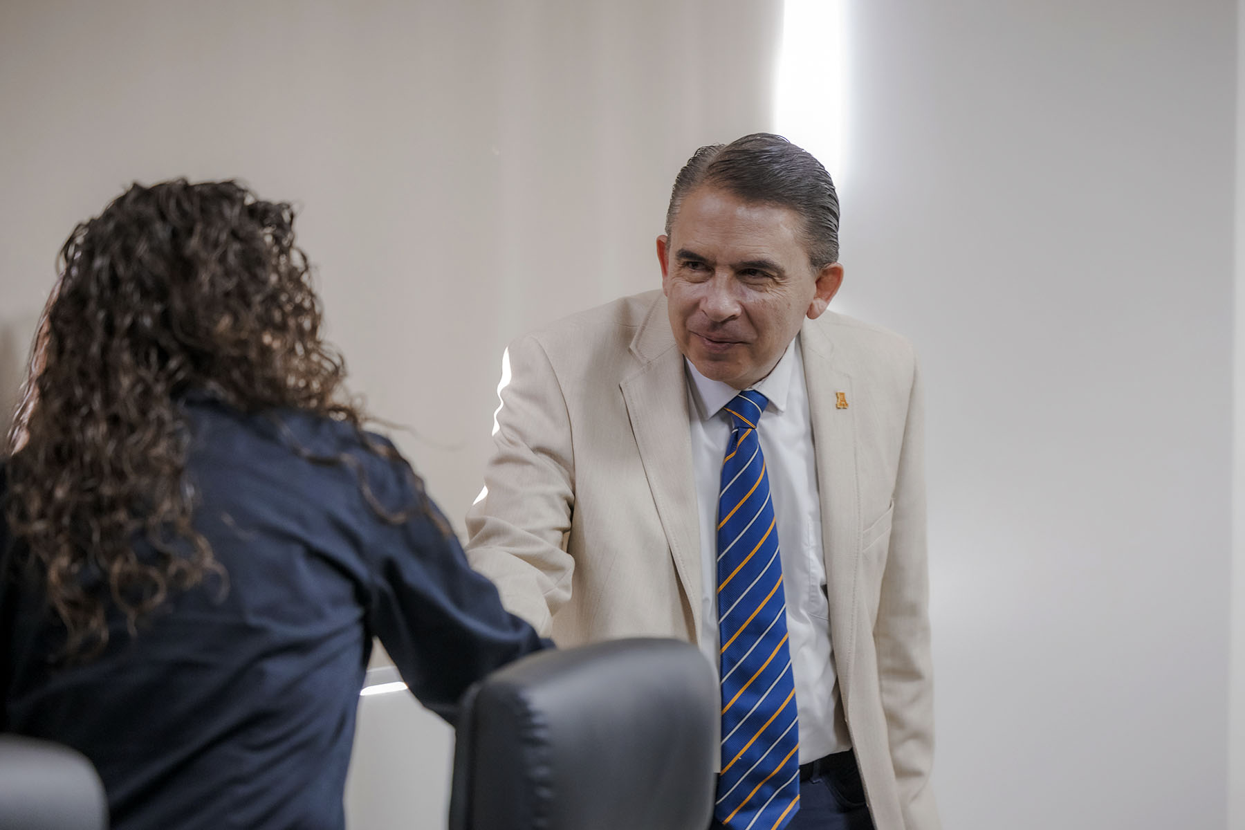 2 / 18 - Firma de Convenio con Colegios Liceo de Artes y Oficios