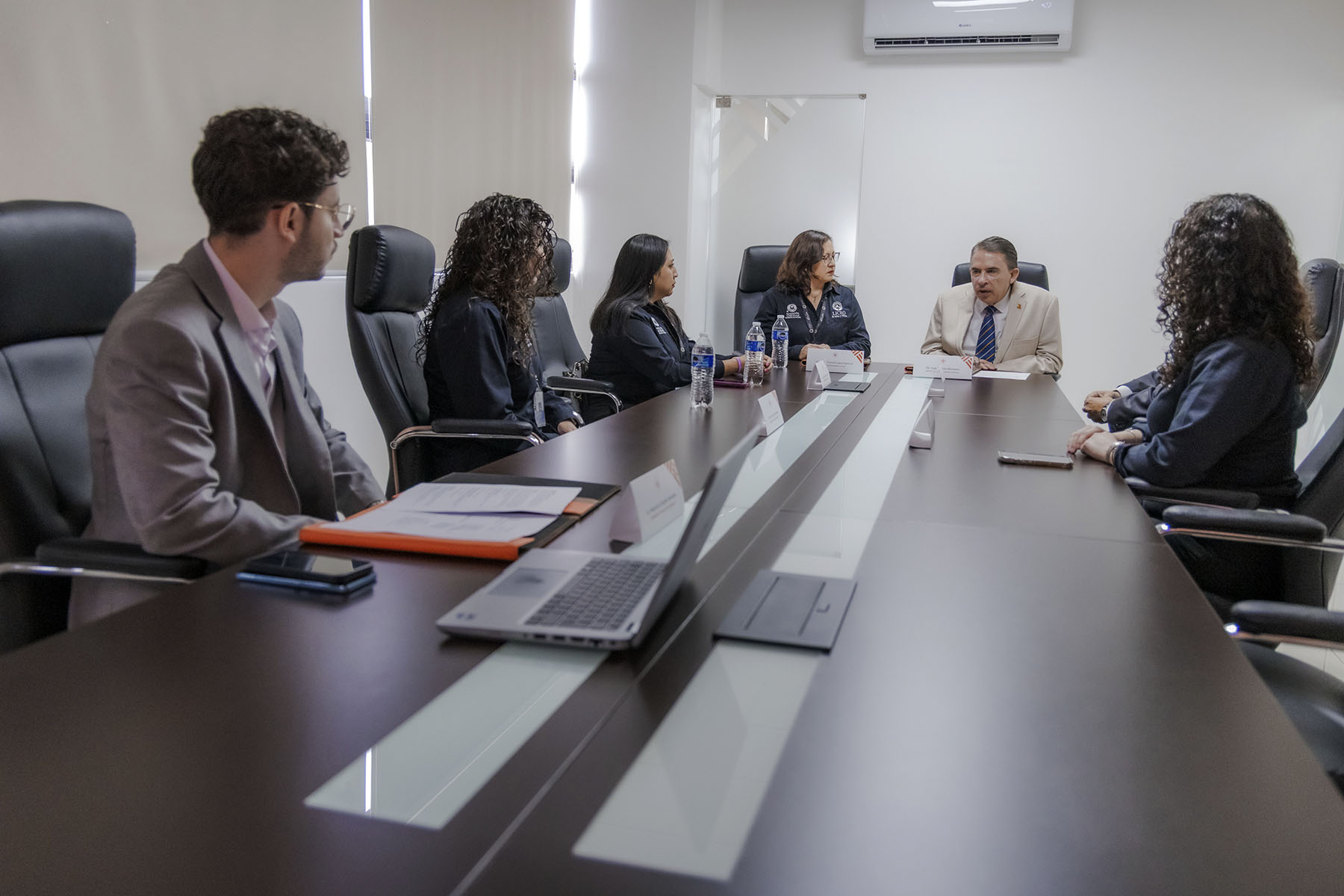 11 / 18 - Firma de Convenio con Colegios Liceo de Artes y Oficios