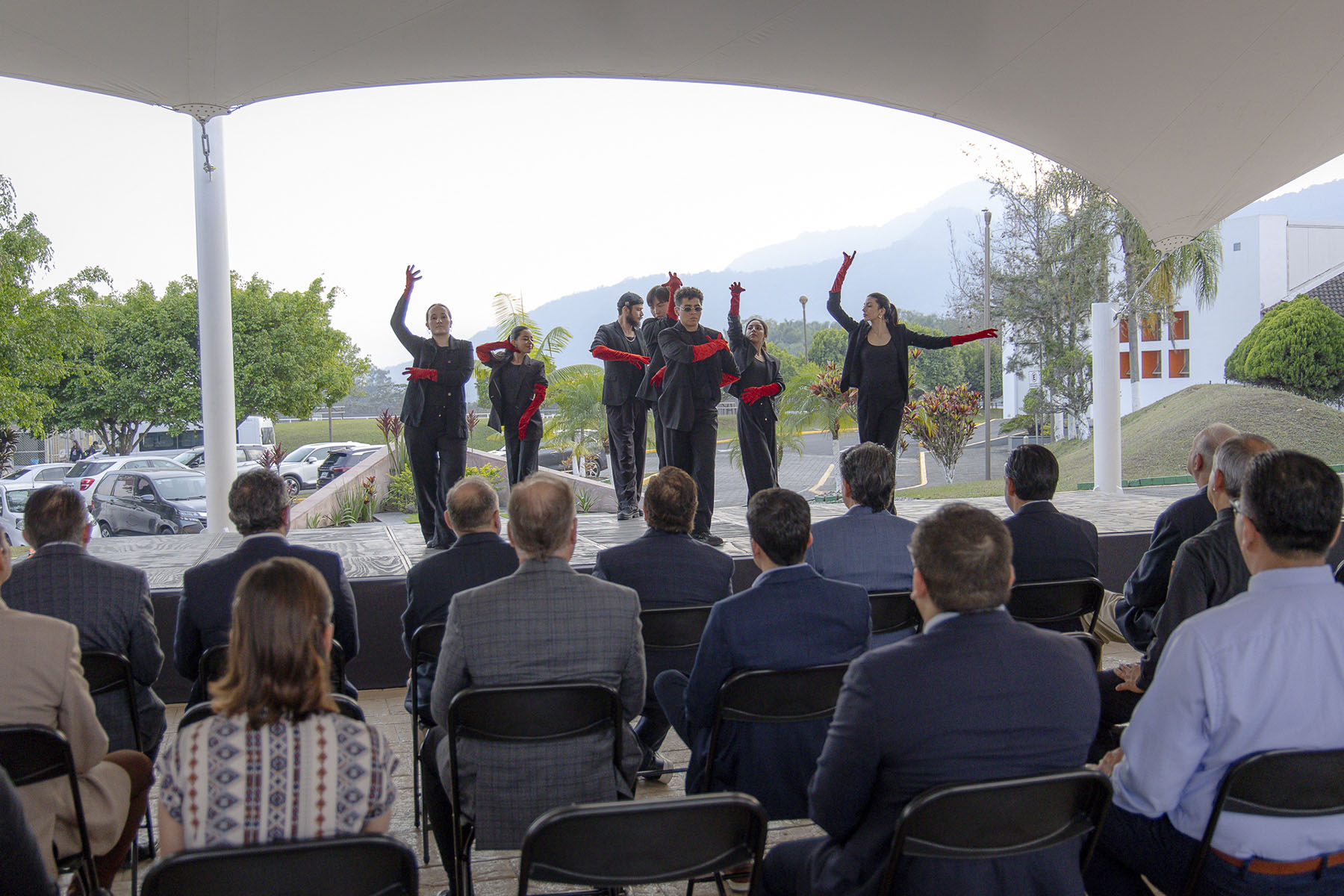 10 / 20 - Inauguración de la Velaria en la Explanada Universitaria