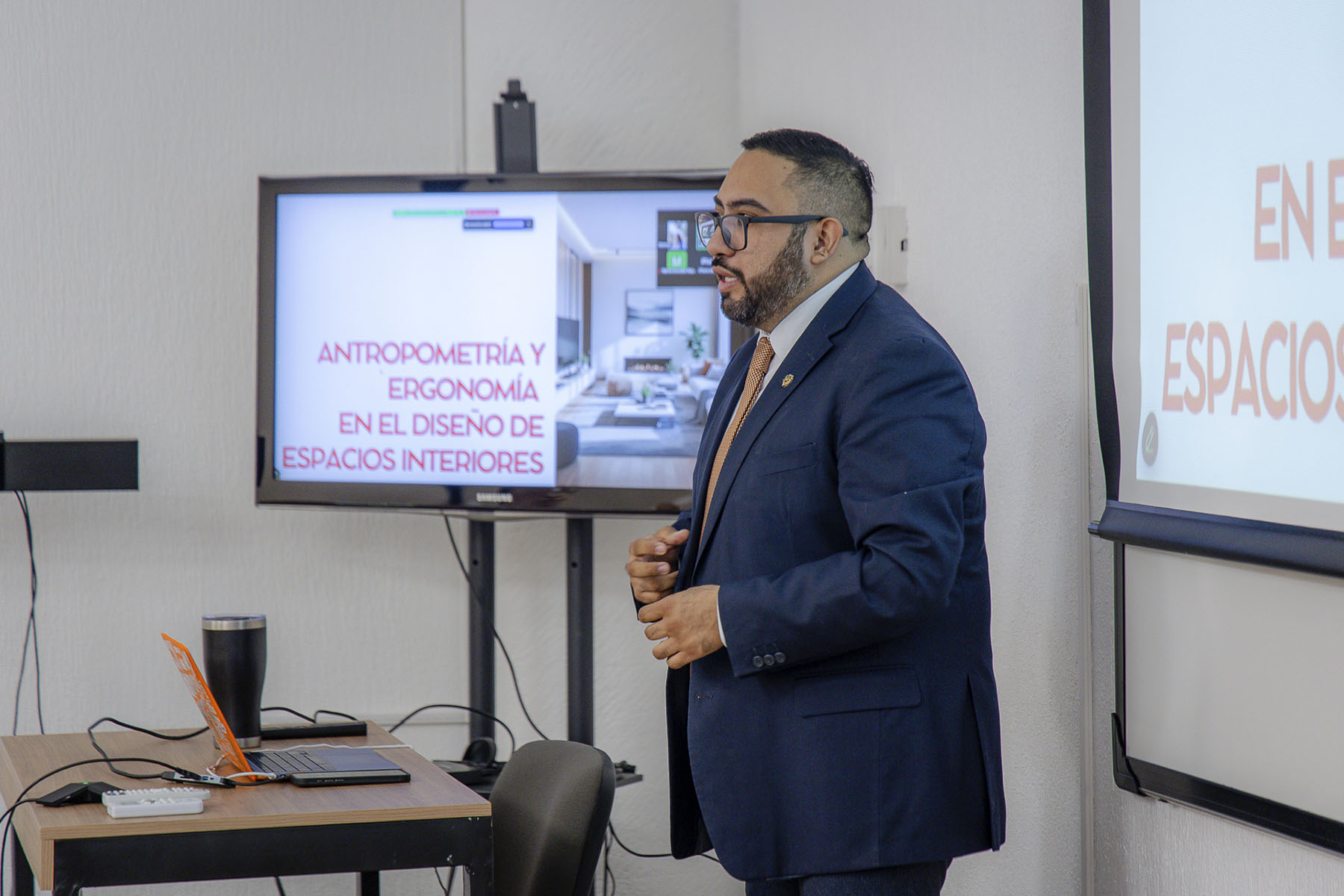 1 / 9 - Inicio del Diplomado en Diseño del Espacio de Interiores