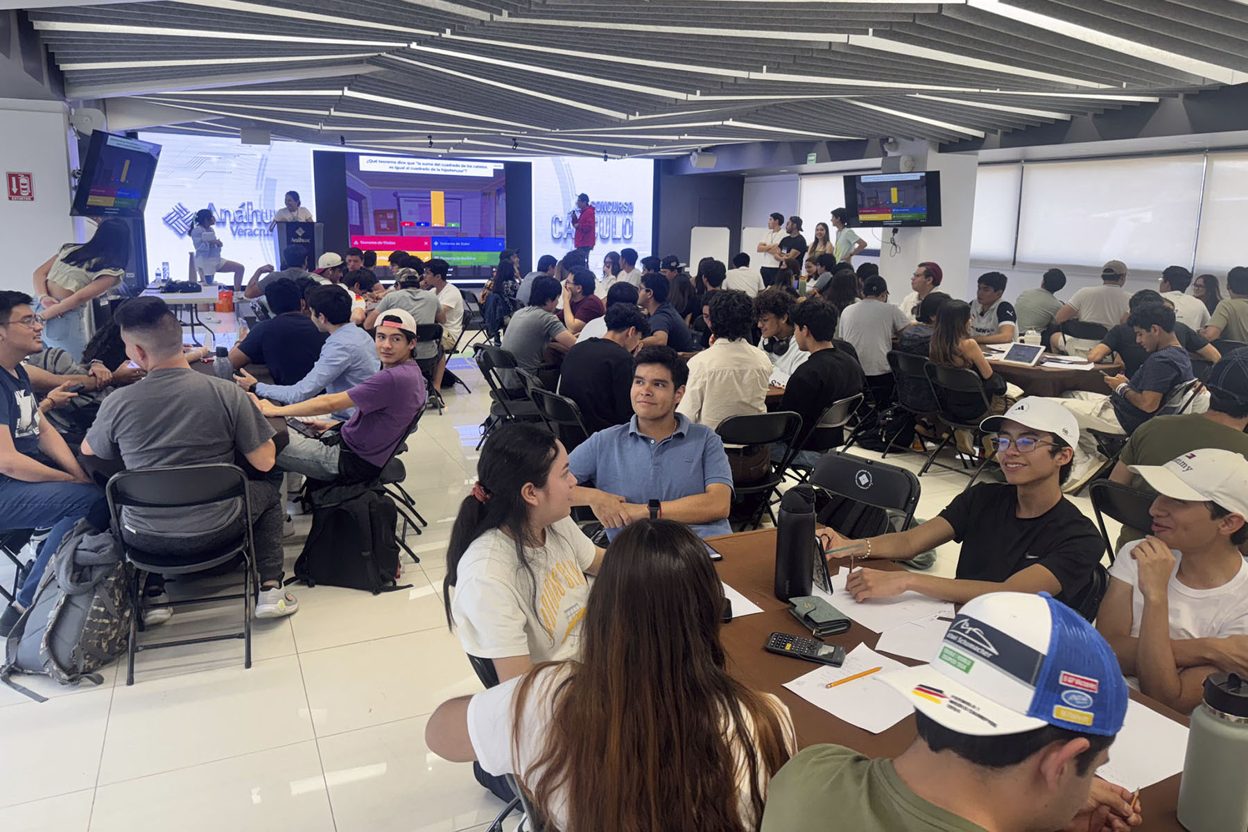 7 / 13 - Día Internacional de las Matemáticas: Tercer Concurso de Cálculo