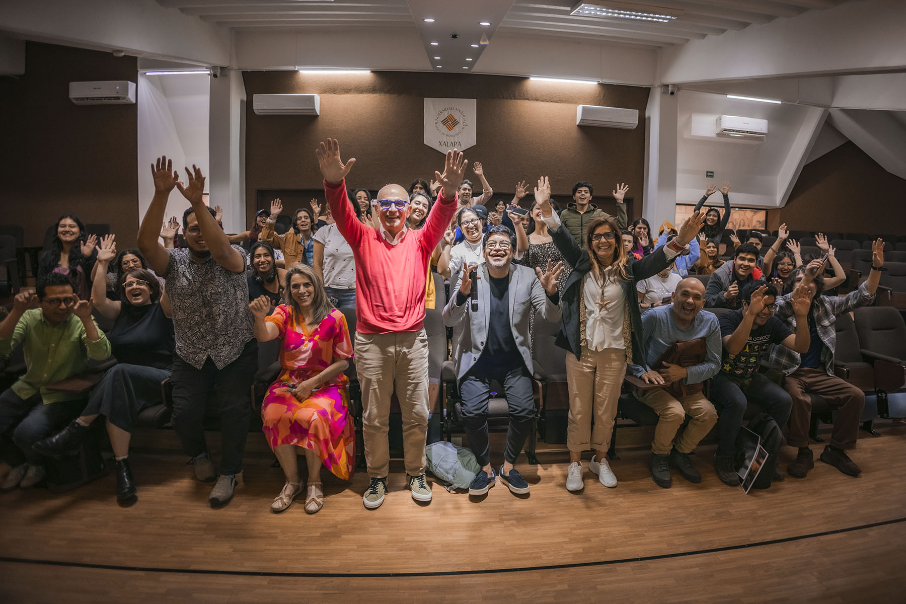 7 / 8 - Universidad Politécnica de Valencia en Nuestra Escuela de Diseño