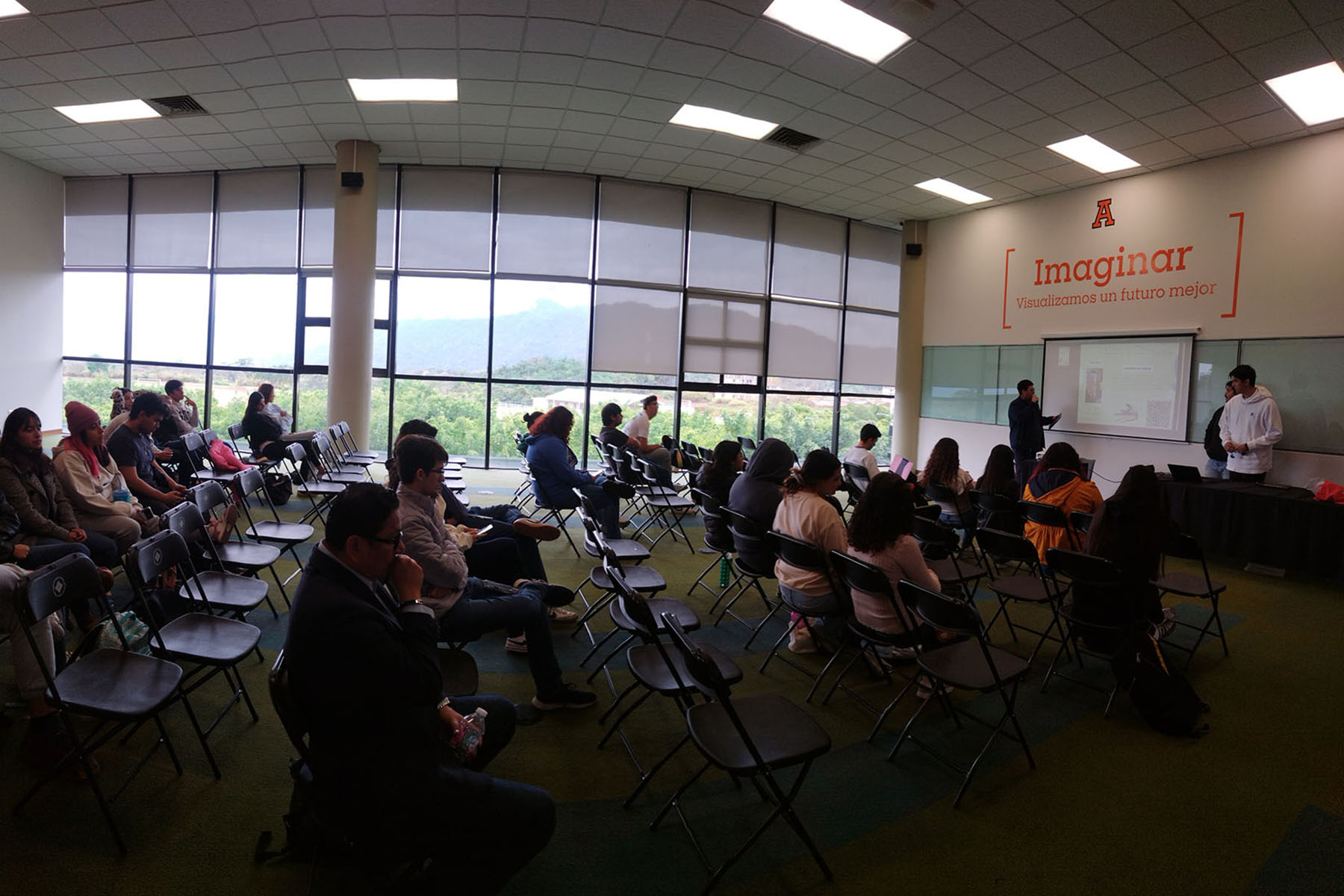 4 / 6 - Alumnos de Biomédica Participan Como Ponentes en la 2.ª Semana de la Salud 4 / 6 - Alumnos de Biomédica Participan Como Ponentes en la 2.ª Semana de la Salud