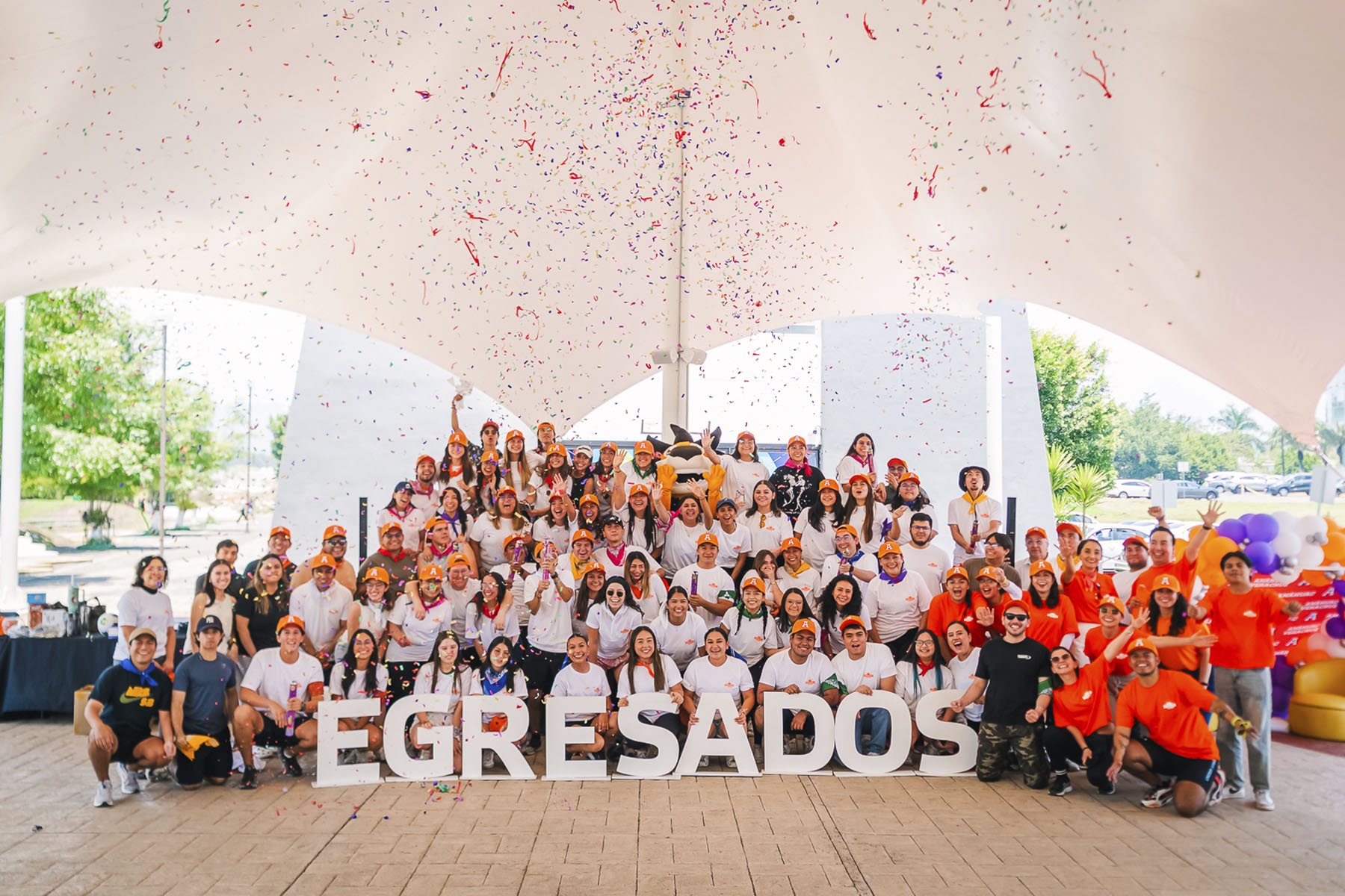 69 / 133 - Anáhuac 4ever Generación Fundadora: Galería 69 / 133 - Anáhuac 4ever Generación Fundadora: Galería