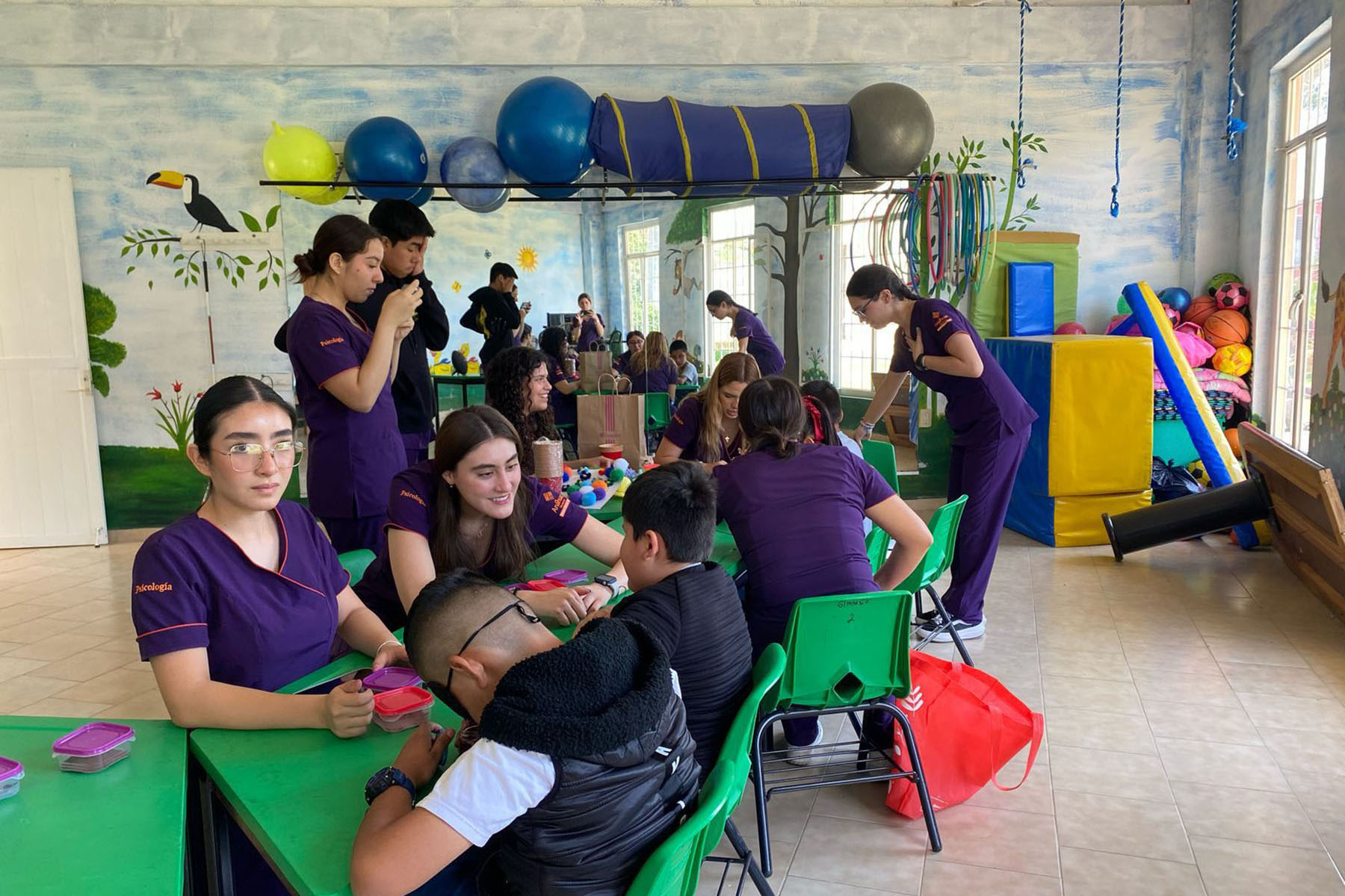 1 / 2 - Aplicación de Talleres en Ciegos Fundación Roma 1 / 2 - Aplicación de Talleres en Ciegos Fundación Roma