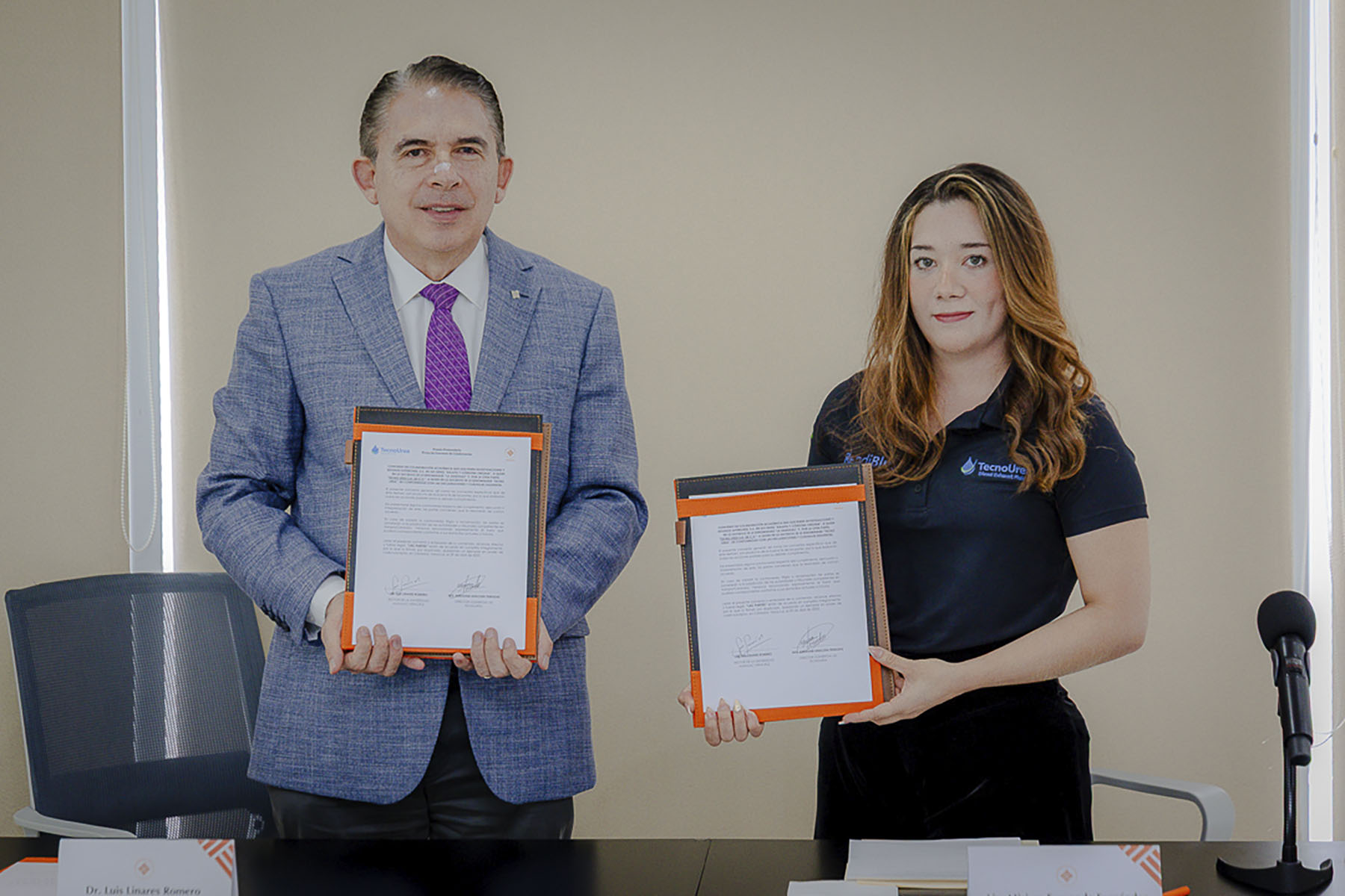 13 / 15 - Firma de Convenio de Colaboración con TECNO UREA