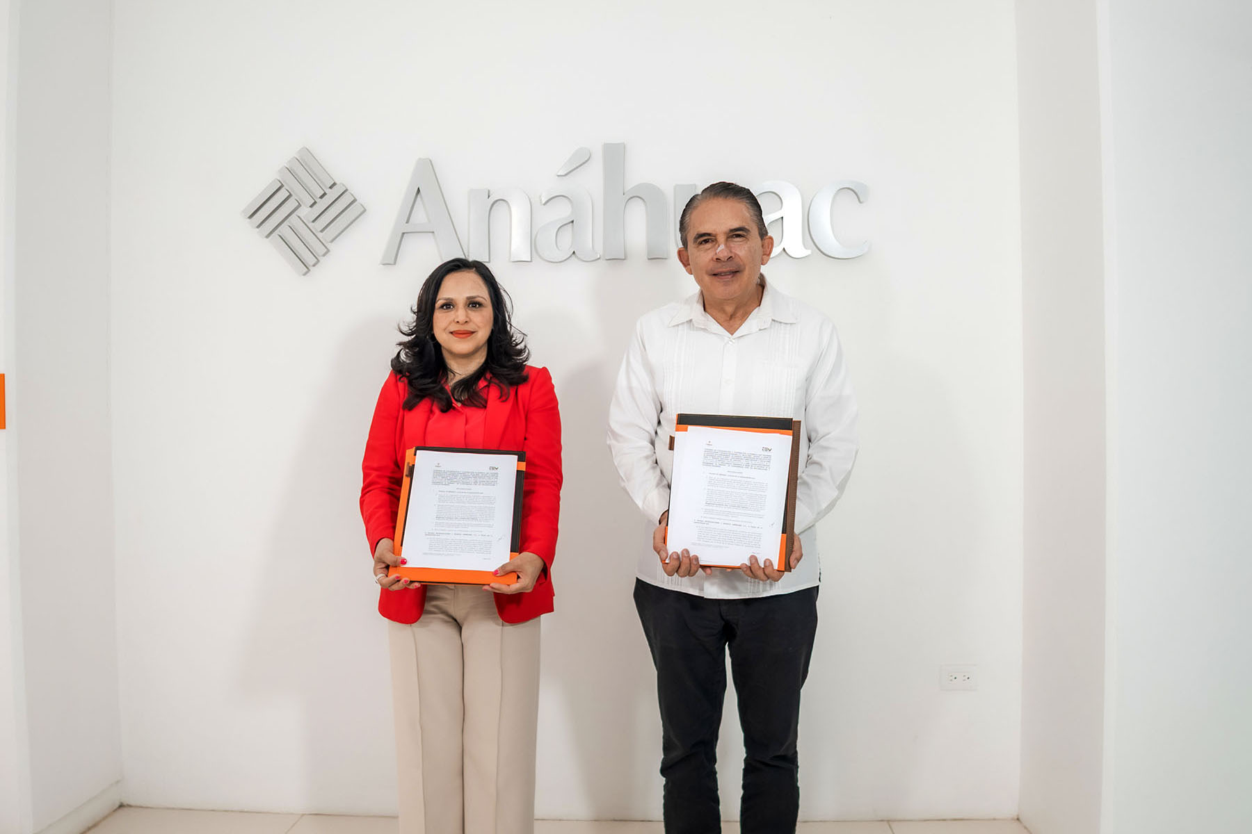 13 / 15 - Firma de Convenio con el Tribunal Electoral de Veracruz
