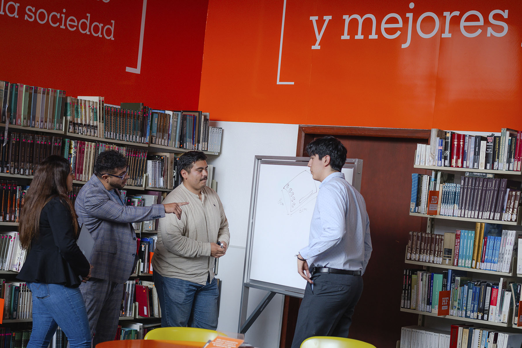 6 / 10 - Alumnos Innovaron en la Rehabilitación de Pacientes con Artritis y Artroplastias