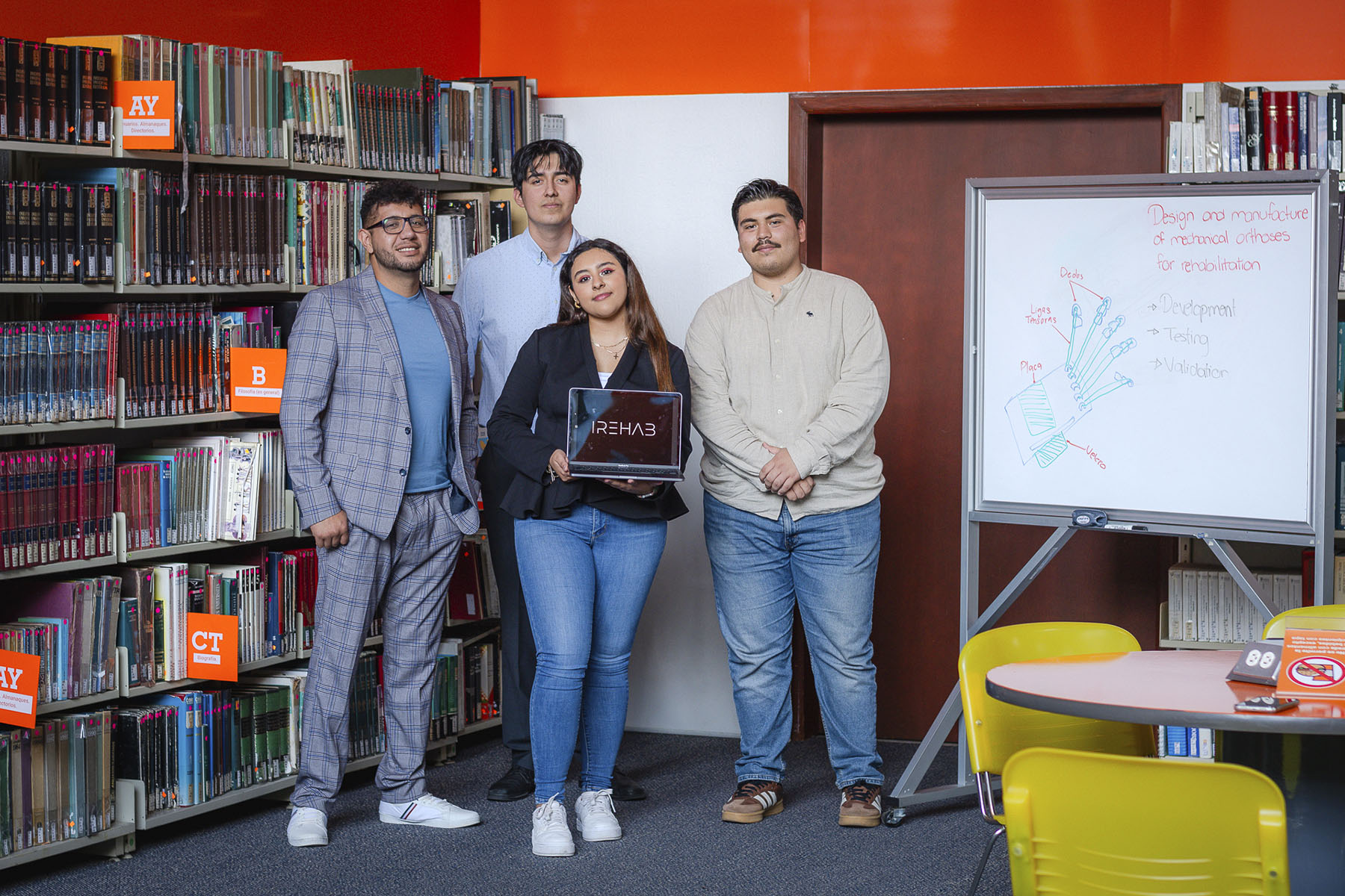 9 / 10 - Alumnos Innovaron en la Rehabilitación de Pacientes con Artritis y Artroplastias