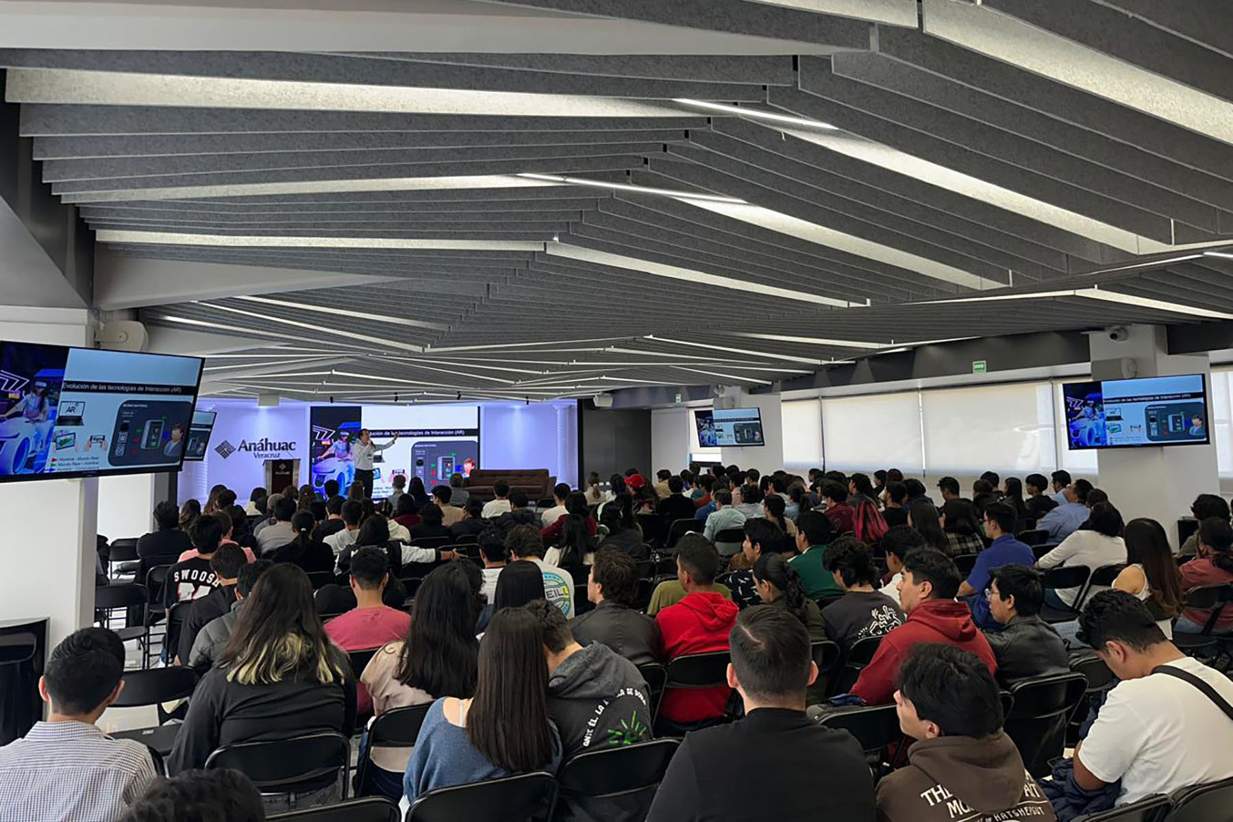 2 / 5 - Tercer Simposio de Ingeniería Biomédica 2 / 5 - Tercer Simposio de Ingeniería Biomédica