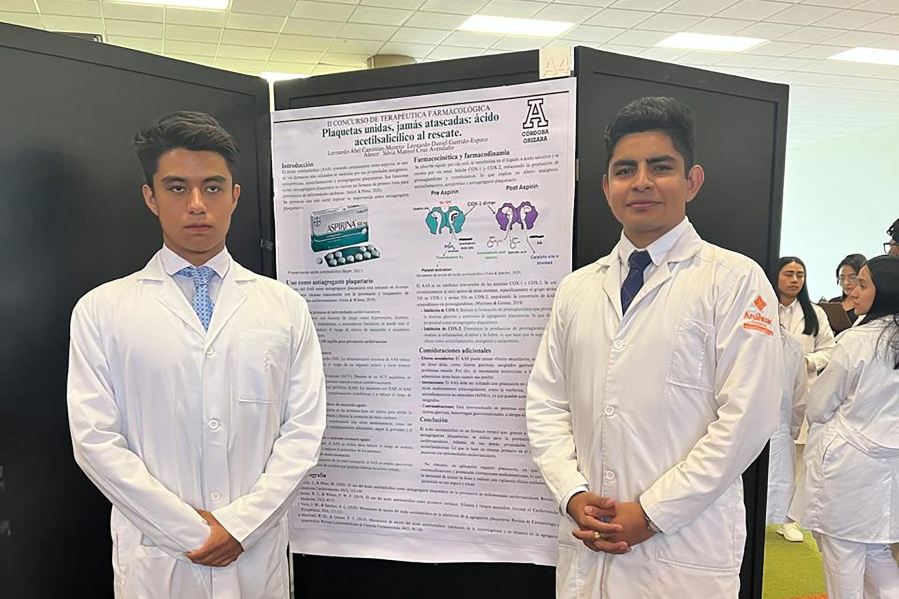 3 / 14 - II Concurso de Carteles de Terapéutica Farmacológica de la Escuela de Medicina 3 / 14 - II Concurso de Carteles de Terapéutica Farmacológica de la Escuela de Medicina