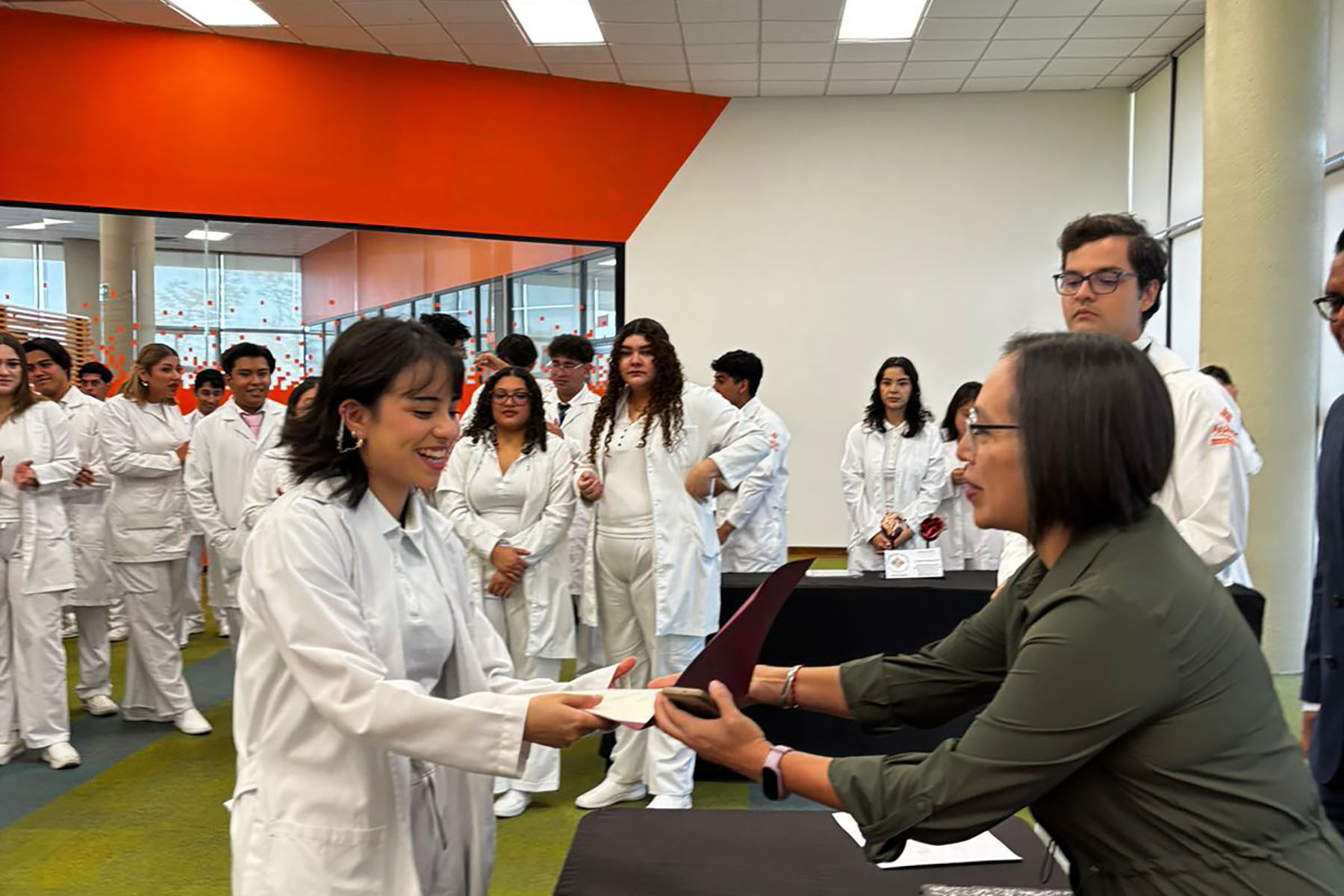 20 / 23 - La Escuela de Medicina Consolida su Compromiso con la 4ta. Jornada Académica 20 / 23 - La Escuela de Medicina Consolida su Compromiso con la 4ta. Jornada Académica