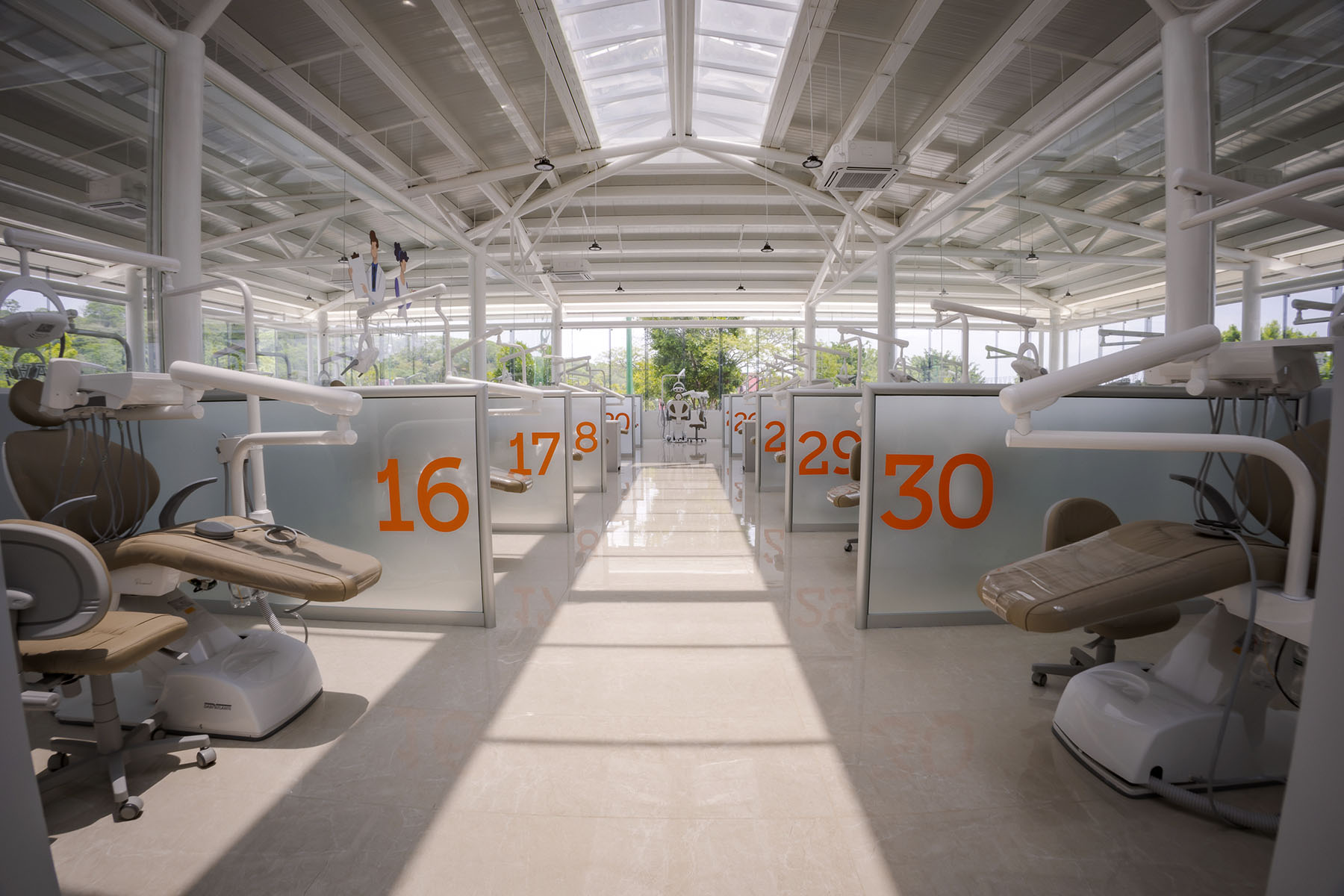 1 / 45 - Inauguración del Centro Integral de Salud