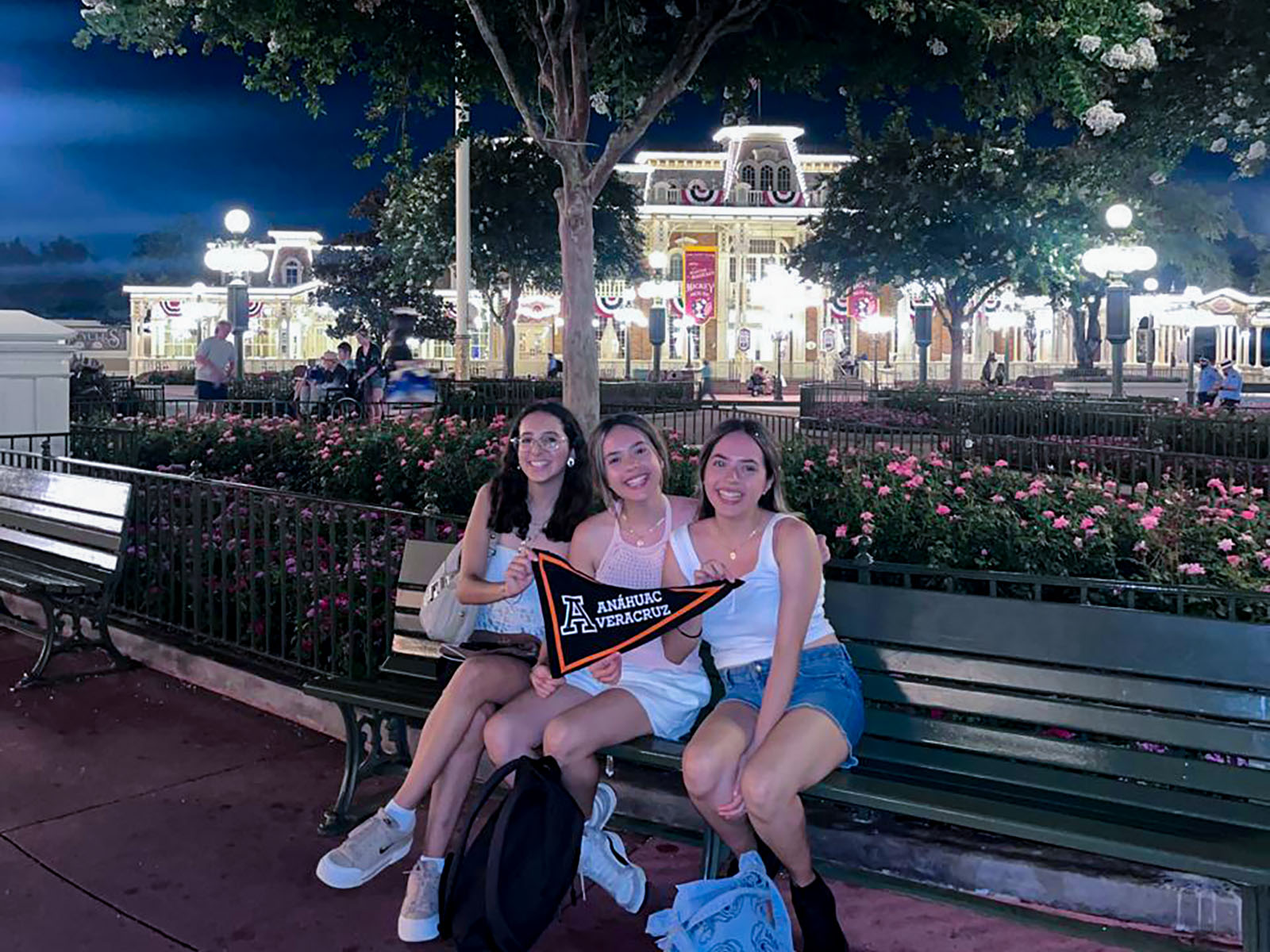 9 / 24 - Alumnos Anáhuac Participan en el Programa de Intercambio Cultural de Disney 9 / 24 - Alumnos Anáhuac Participan en el Programa de Intercambio Cultural de Disney