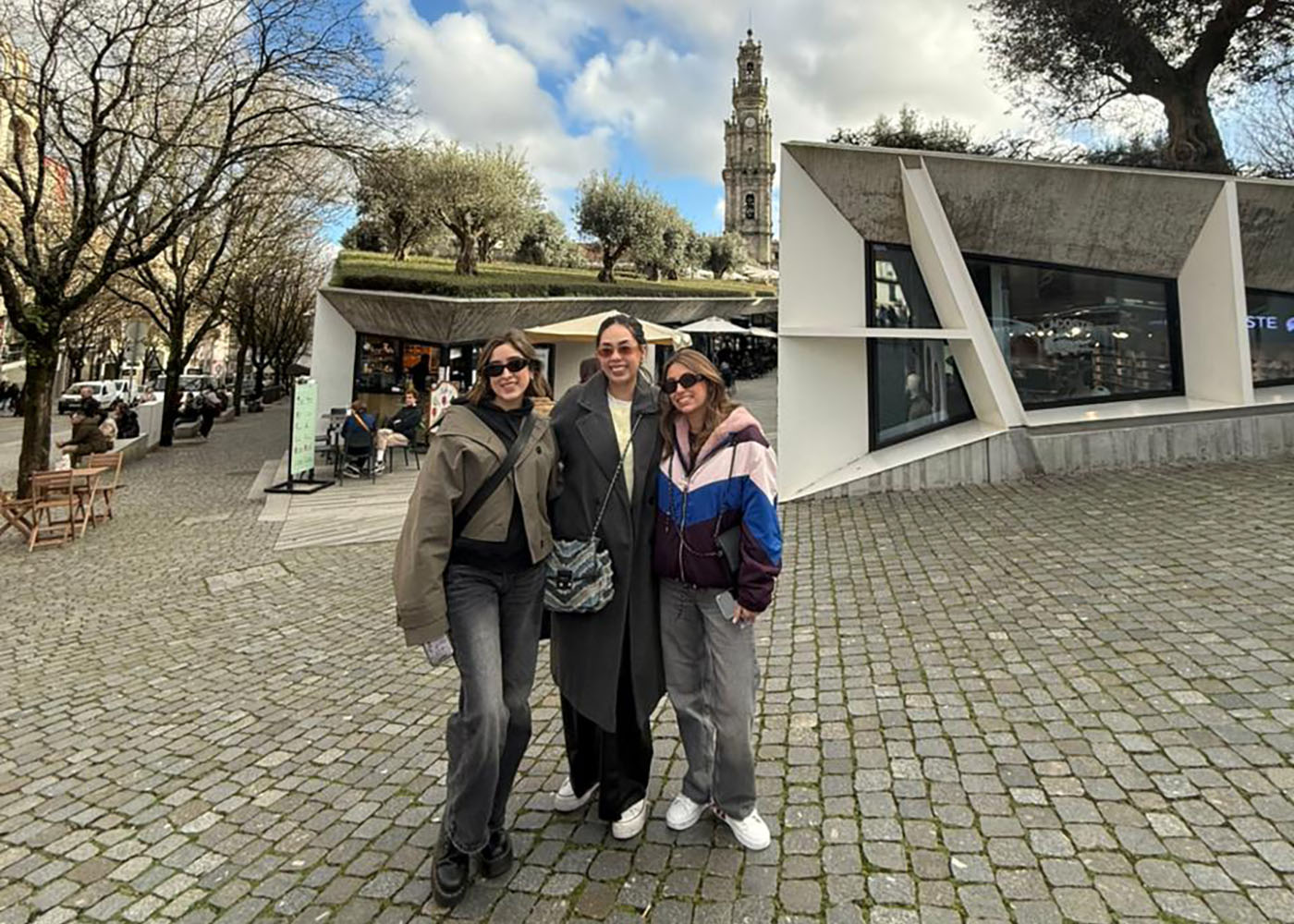 18 / 45 - Bienvenidos de Regreso: Alumnos de Intercambio 202510