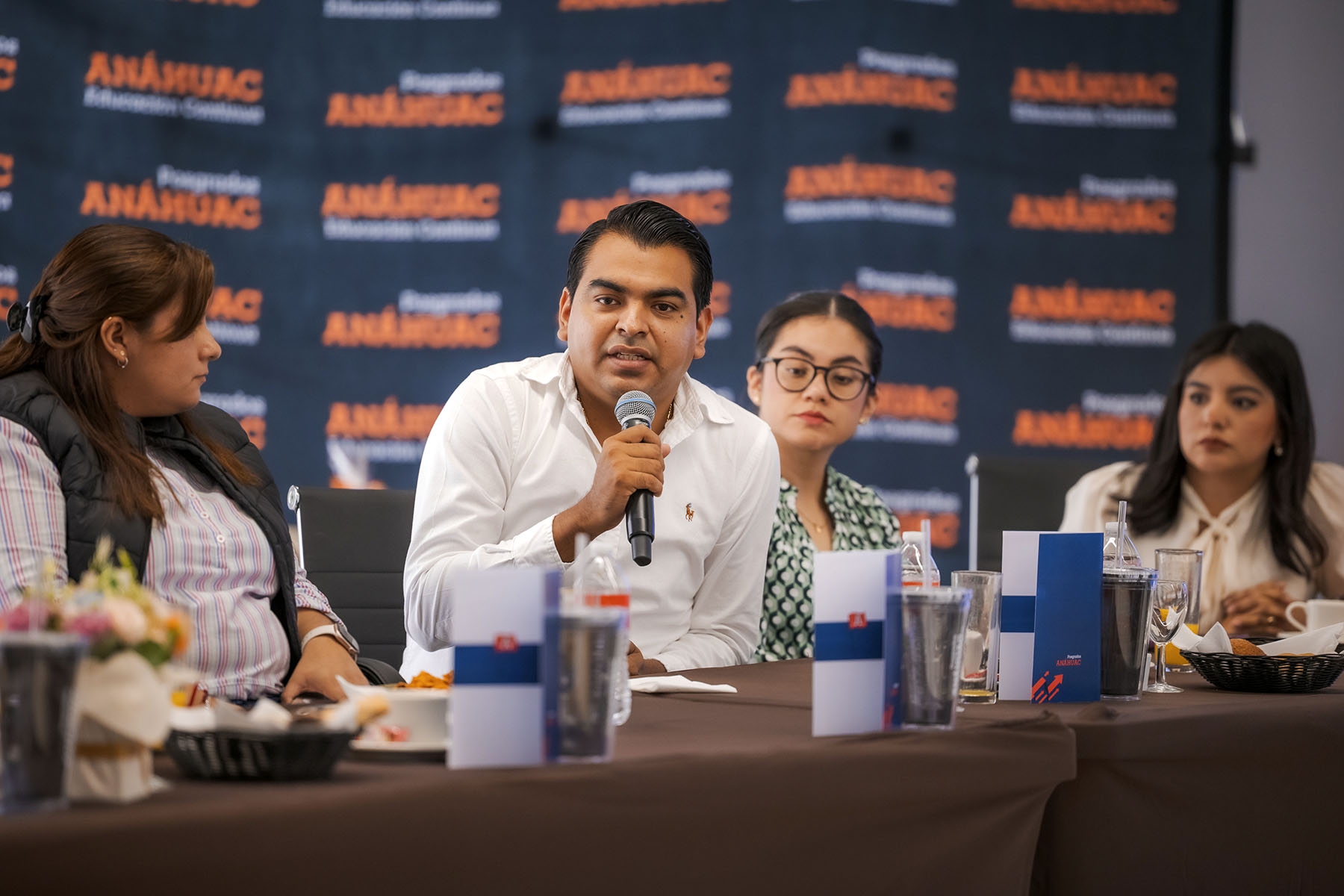 15 / 62 - La Meta Está Cerca: Clausura de la Maestría en Administración Pública