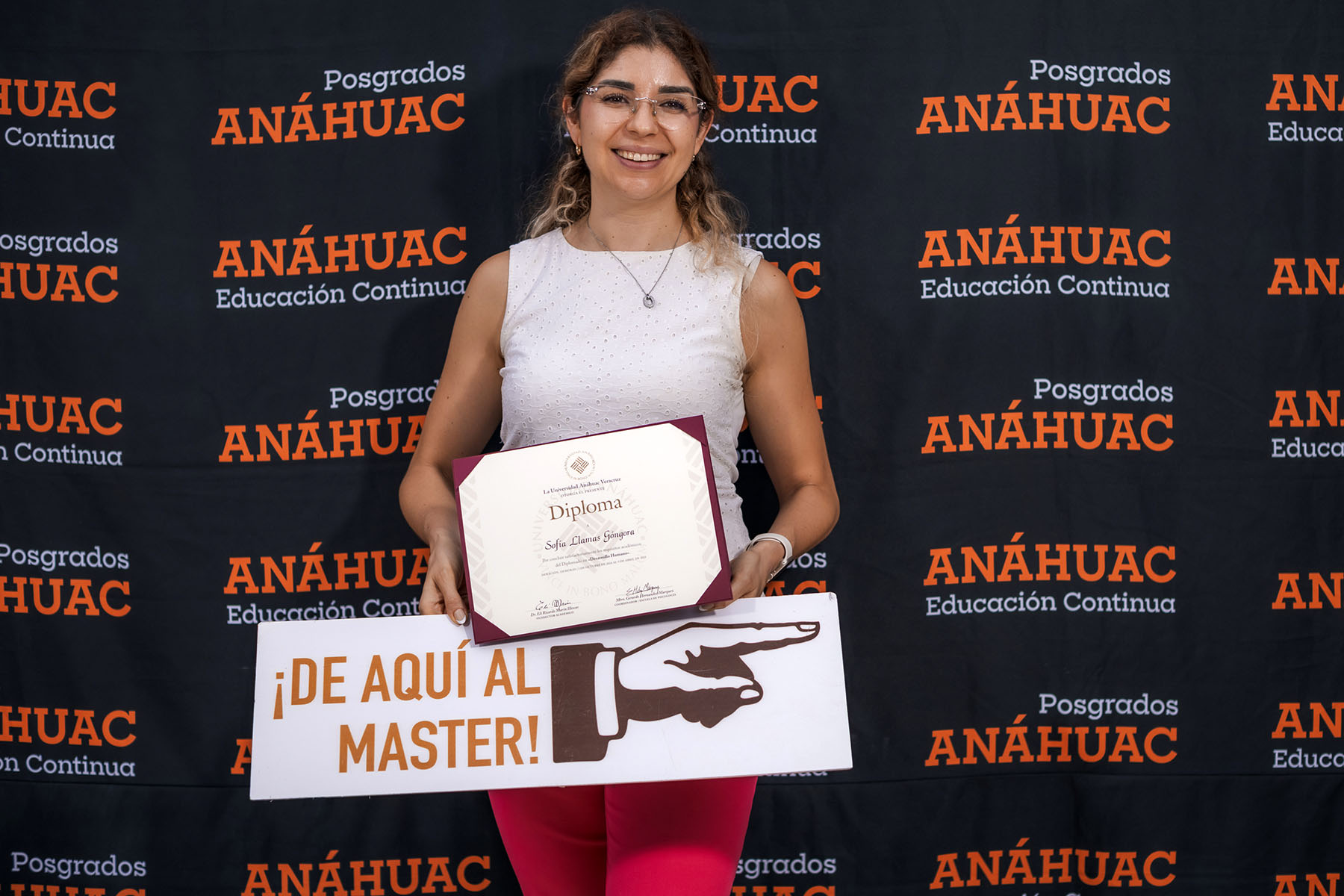 58 / 62 - Clausura del Diplomado en Desarrollo Humano: Un Cierre Lleno de Arte, Reflexión y Alegría