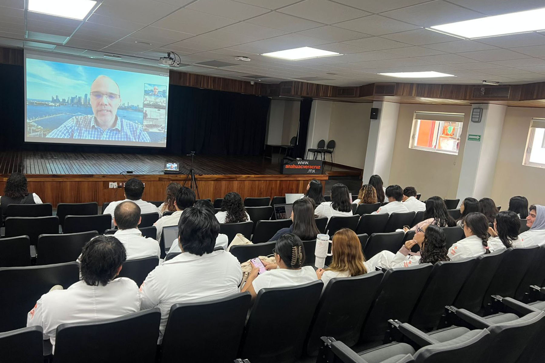 4 / 9 - Cursos de Verano Internacionales para Alumnos de Médico Cirujano 4 / 9 - Cursos de Verano Internacionales para Alumnos de Médico Cirujano