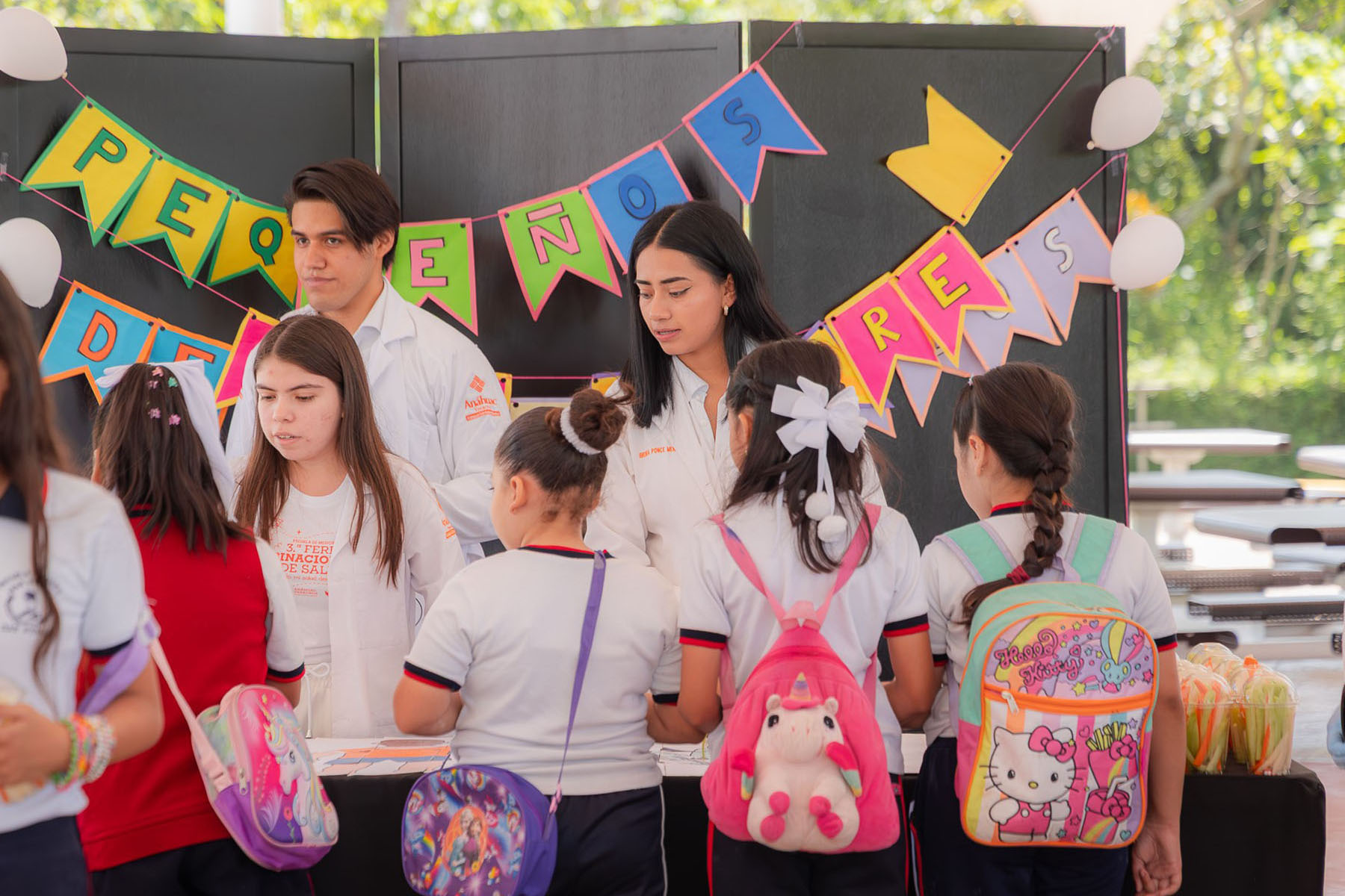 2 / 16 - La Escuela de Medicina Celebró la 3.ª Feria Binacional: Cuidando mi Salud Desde Pequeño 2 / 16 - La Escuela de Medicina Celebró la 3.ª Feria Binacional: Cuidando mi Salud Desde Pequeño