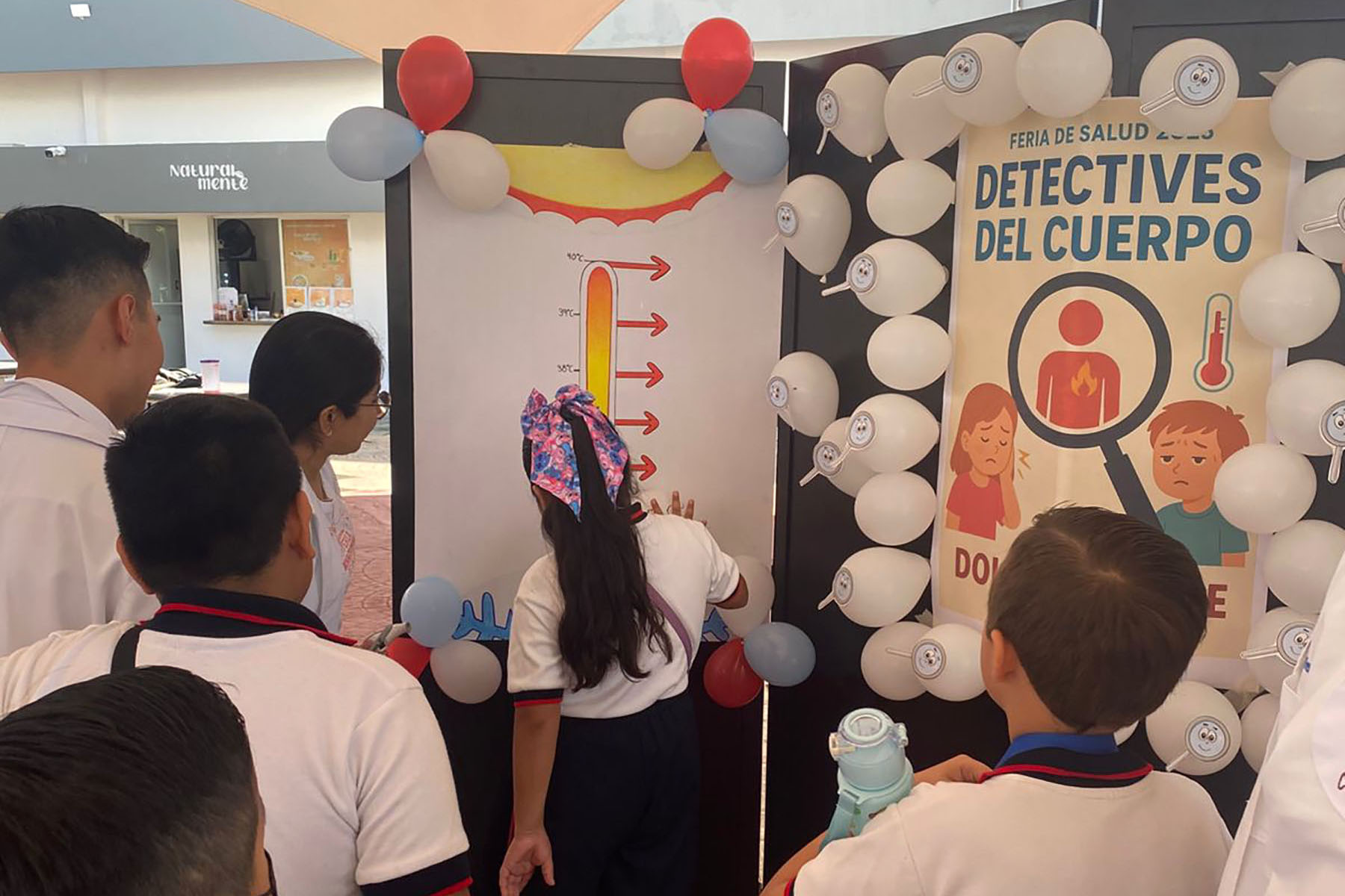 7 / 16 - La Escuela de Medicina Celebró la 3.ª Feria Binacional: Cuidando mi Salud Desde Pequeño 7 / 16 - La Escuela de Medicina Celebró la 3.ª Feria Binacional: Cuidando mi Salud Desde Pequeño