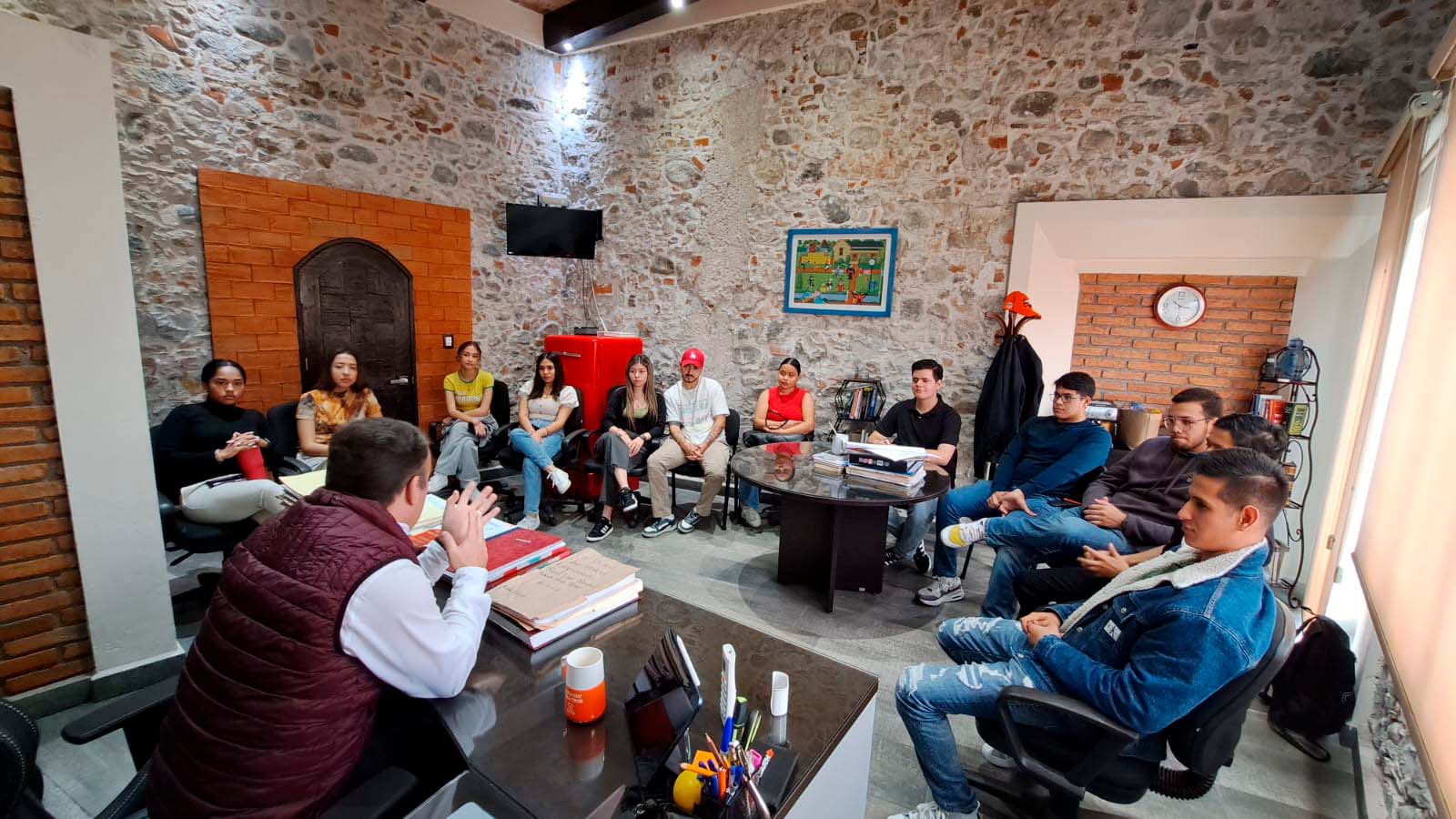 1 / 4 - Visita a la Notaría Pública 24 1 / 4 - Visita a la Notaría Pública 24