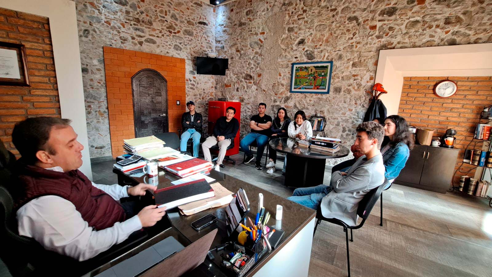 2 / 4 - Visita a la Notaría Pública 24 2 / 4 - Visita a la Notaría Pública 24