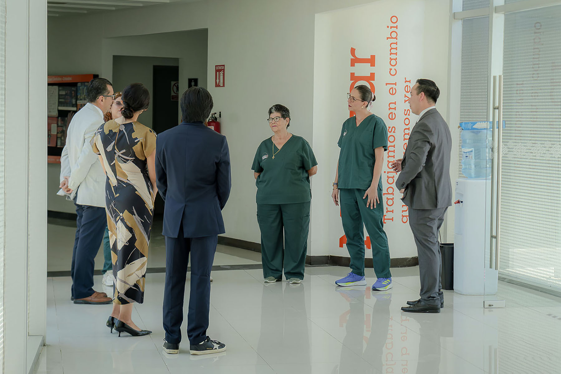 1 / 14 - Firma de Convenio con GESTÁLTICA, Centro de Atención Psicológica y Capacitación